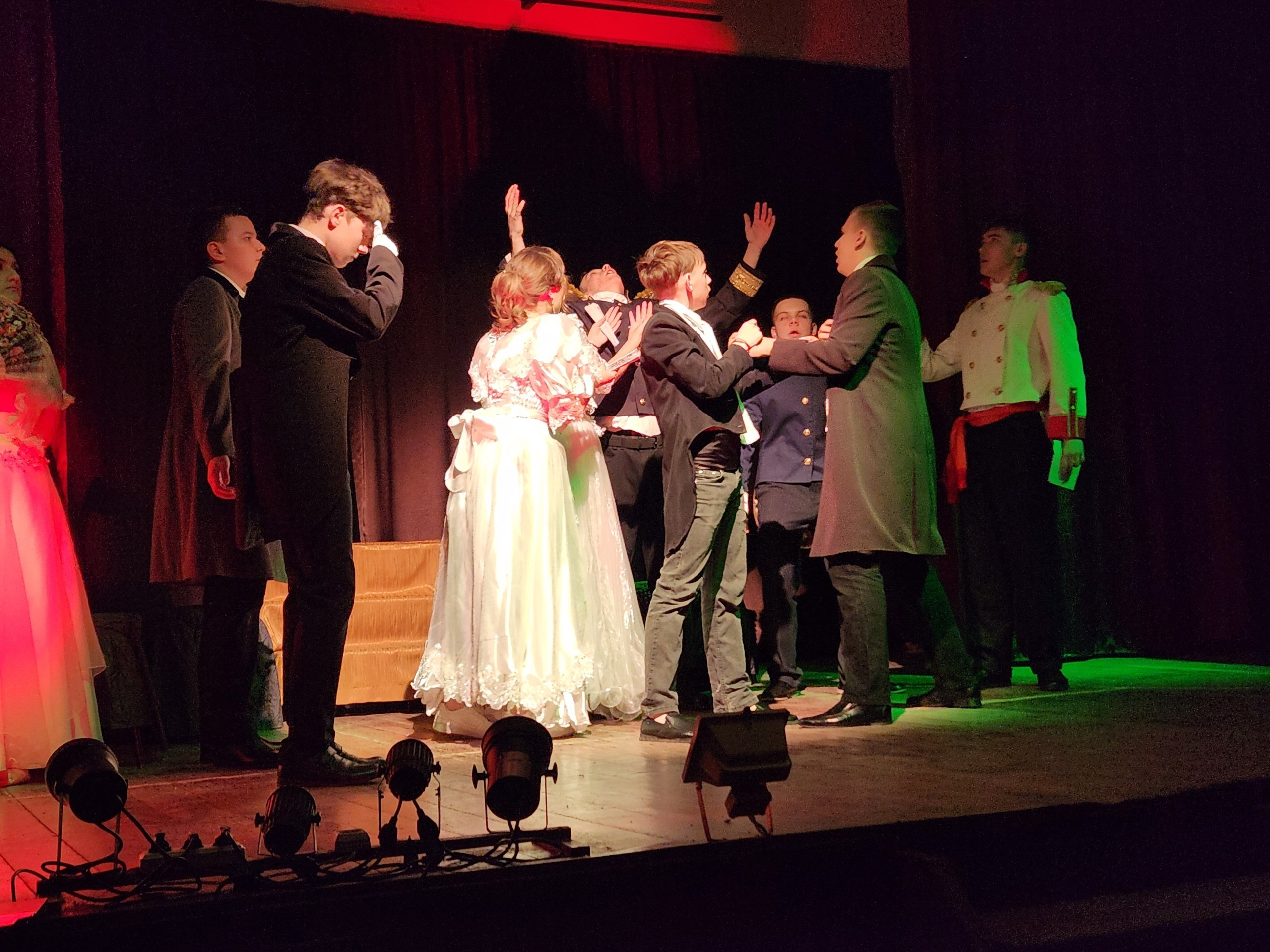 Фотографии "Ревизор"