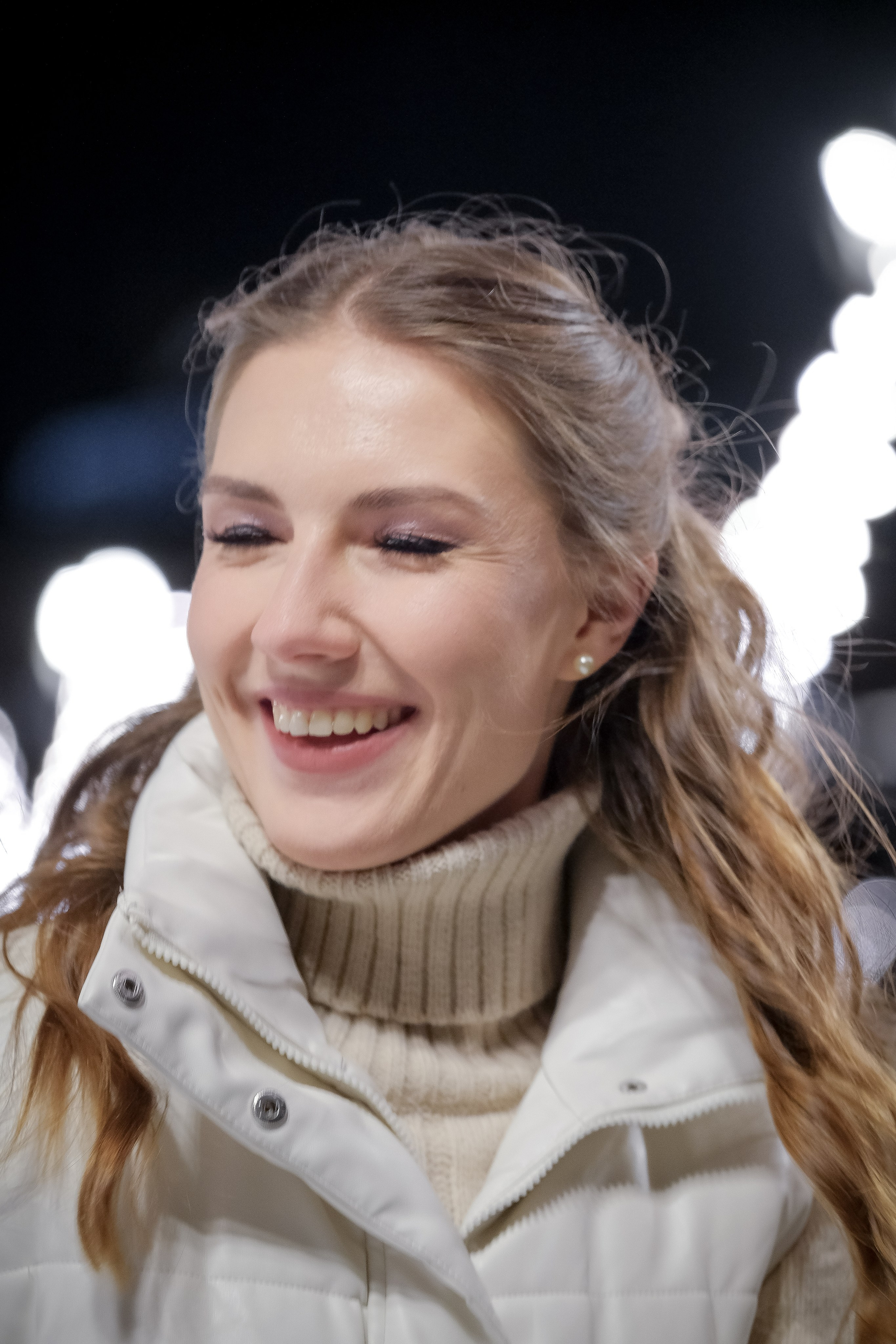 Екатерина | каток «Новая Голландия». Professional photoartist in St. Petersburg (wedding, reportage, portrait, model book, love story) Alexander Shvedov