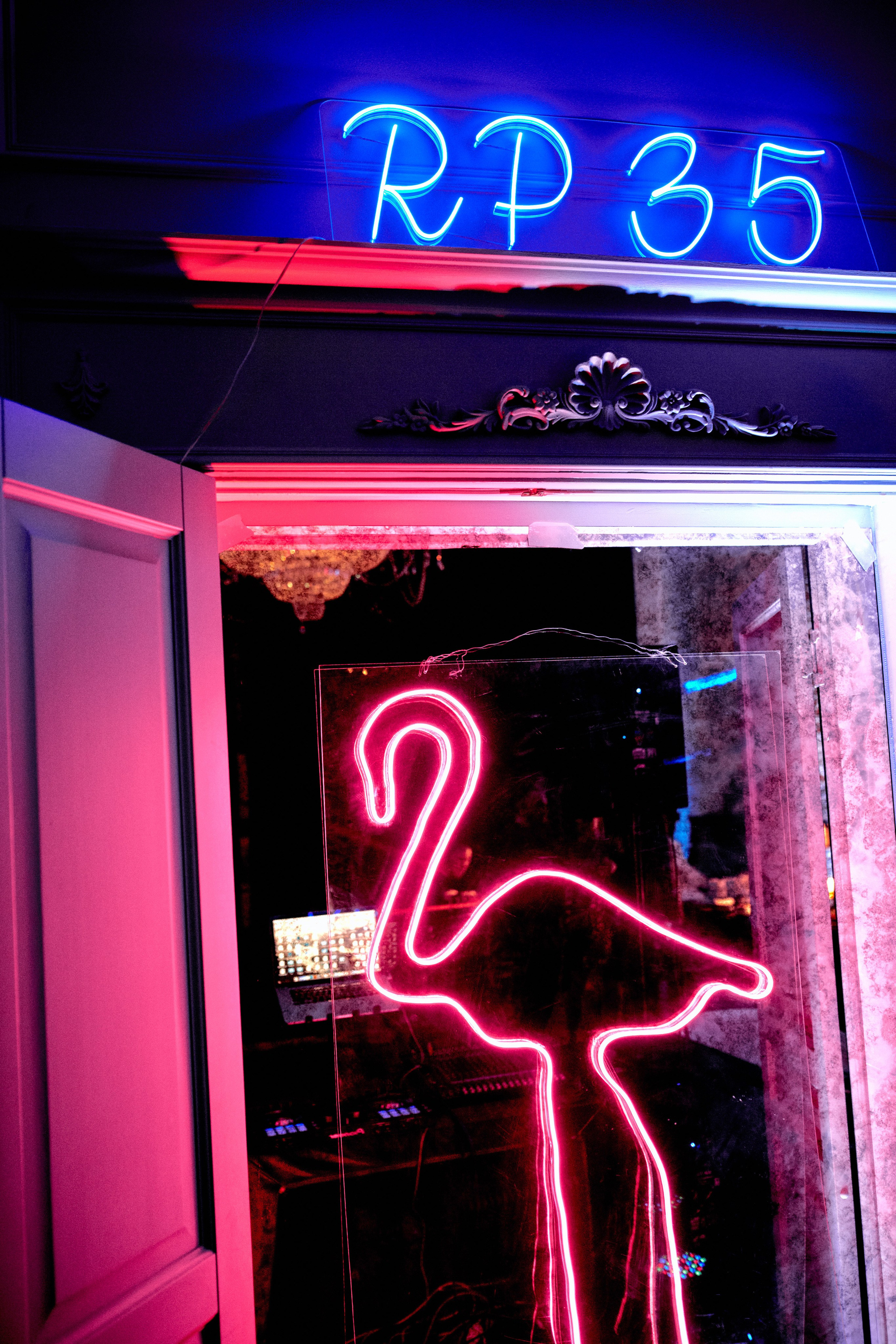 Фотограф на юбилей в Москве, заказать услуги фотосъёмки — Цены и стоимость услуг профессионального фотографа на юбилей