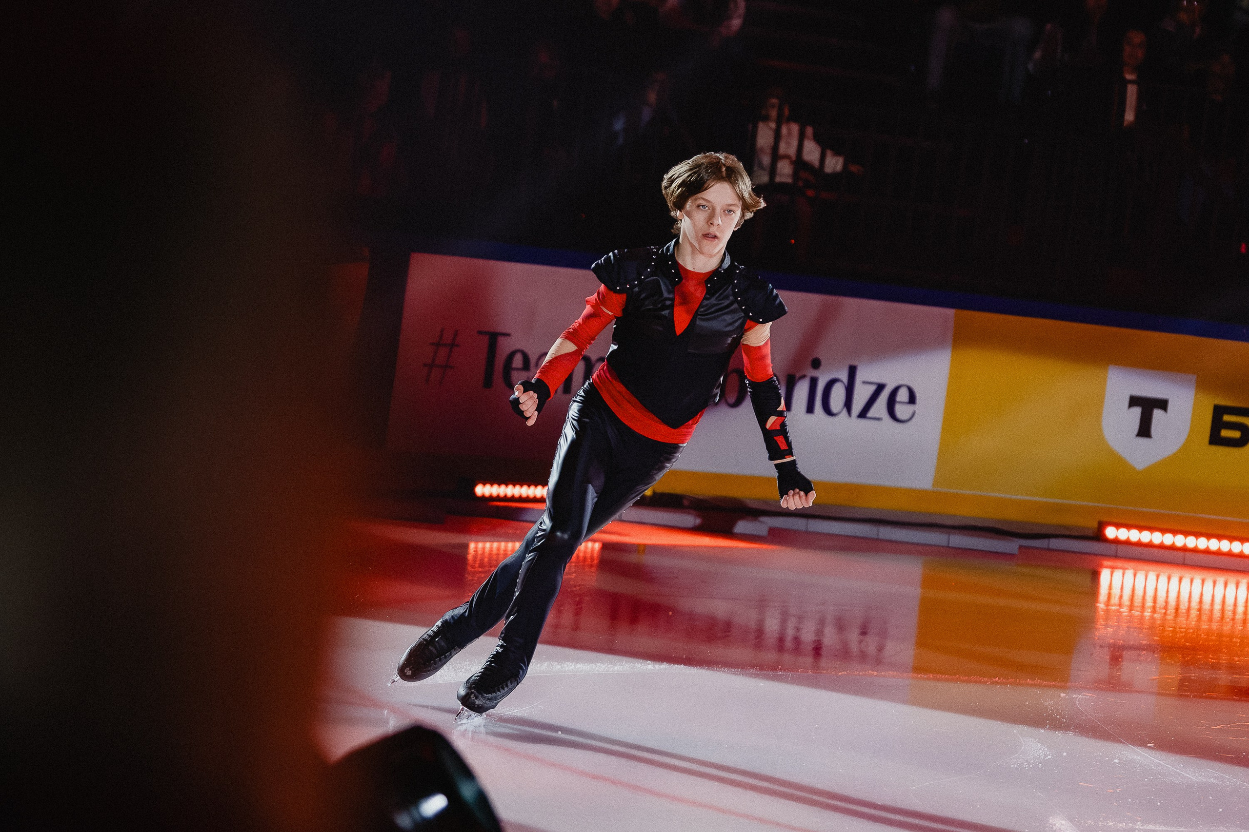 Шоу Этери Тутберидзе в Новосибирске. Воробьева Ксения — Спортивный и танцевальный фотограф Новосибирск