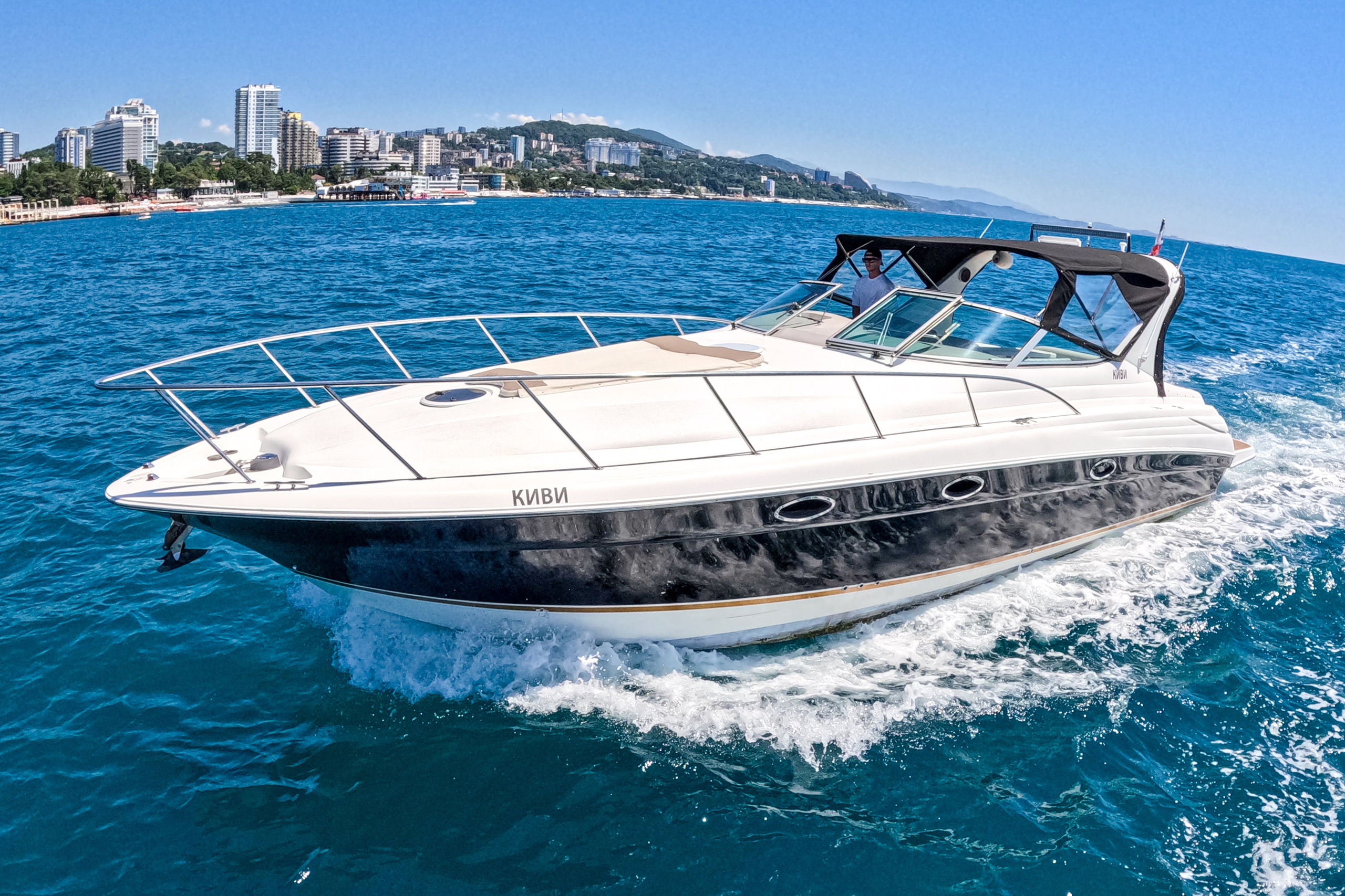 Катер Киви Аренда Яхты в Сочи Яхтанаморе YACHTNAMORE YACHTANAMORE