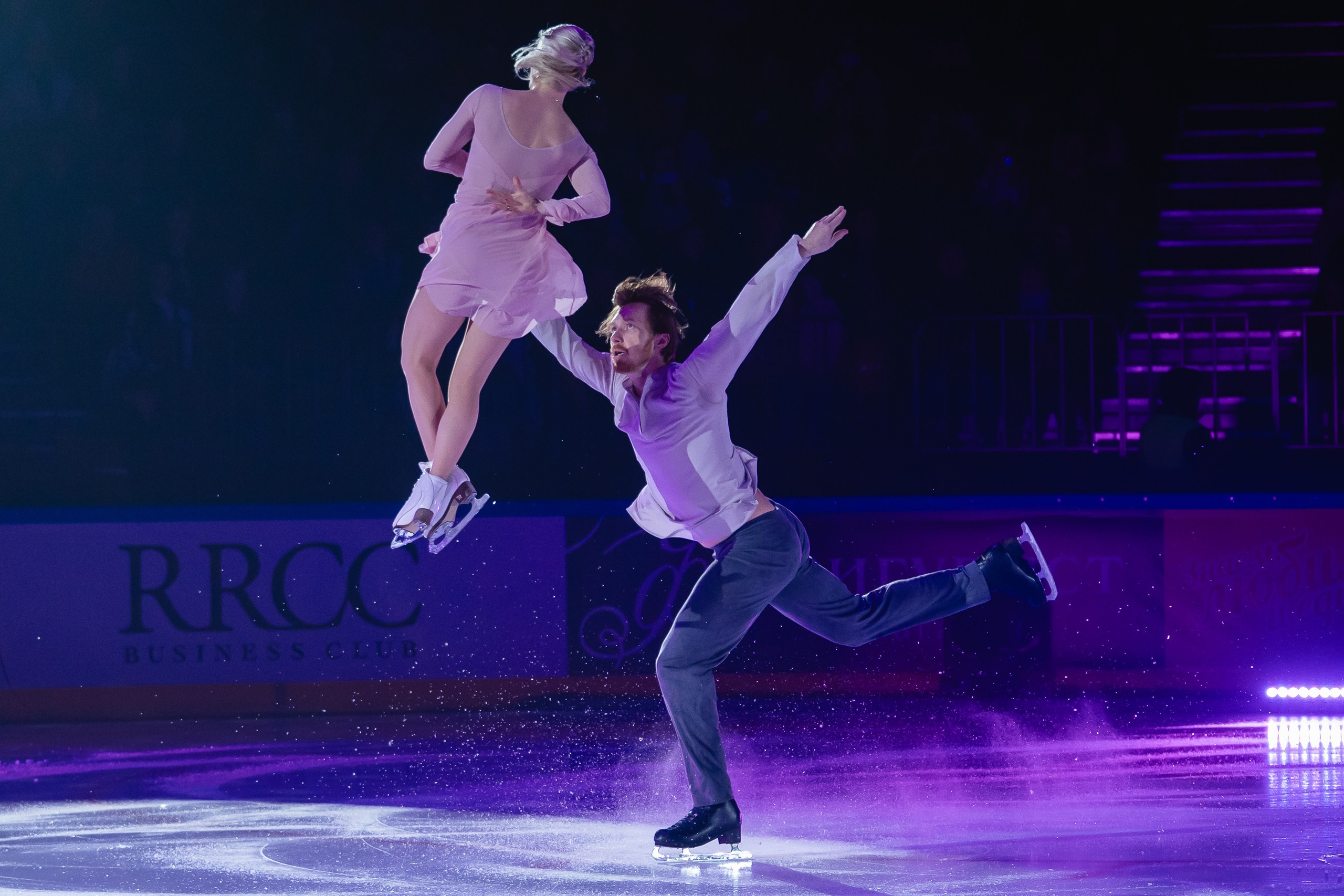 Шоу «Чемпионы на льду» в Новосибирске. Воробьева Ксения — Спортивный и танцевальный фотограф Новосибирск
