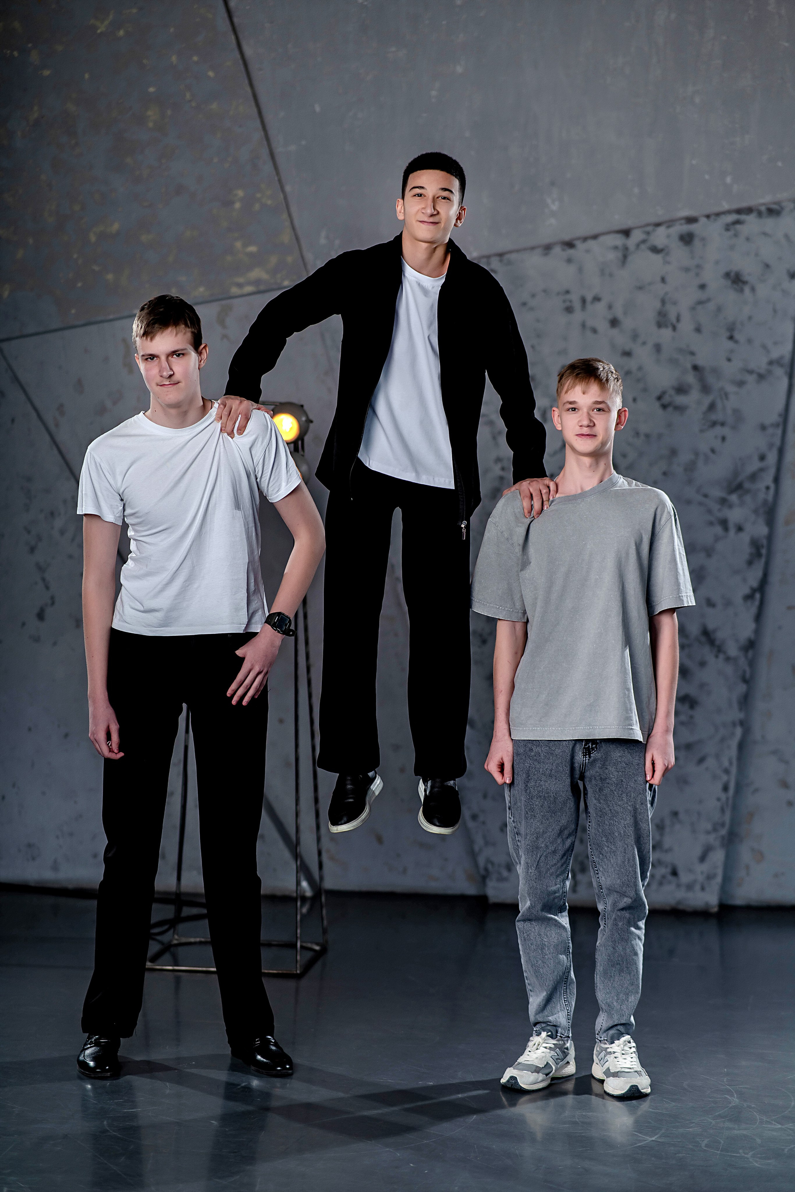 Выпускные (школьные) альбомы (книги) в Ростове-на-Дону. Современные Выпускные Альбомы в Ростове-на-Дону