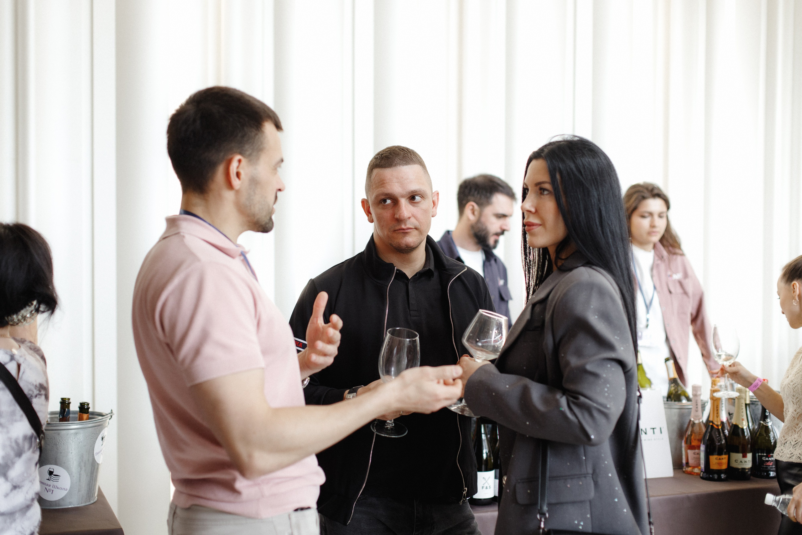 ФЕСТИВАЛЬ ИГРИСТЫХ ВИН. СВОИ. ФОТООТЧЕТЫ-СОБЫТИЯ-МЕСТА