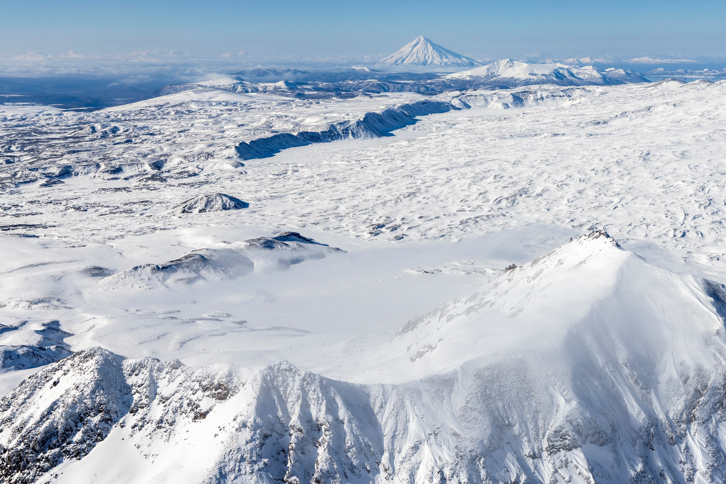 Вертолетные экскурсии ЗИМА. Время Камчатки: чтобы найти свой путь, нужно скорость умножить на время