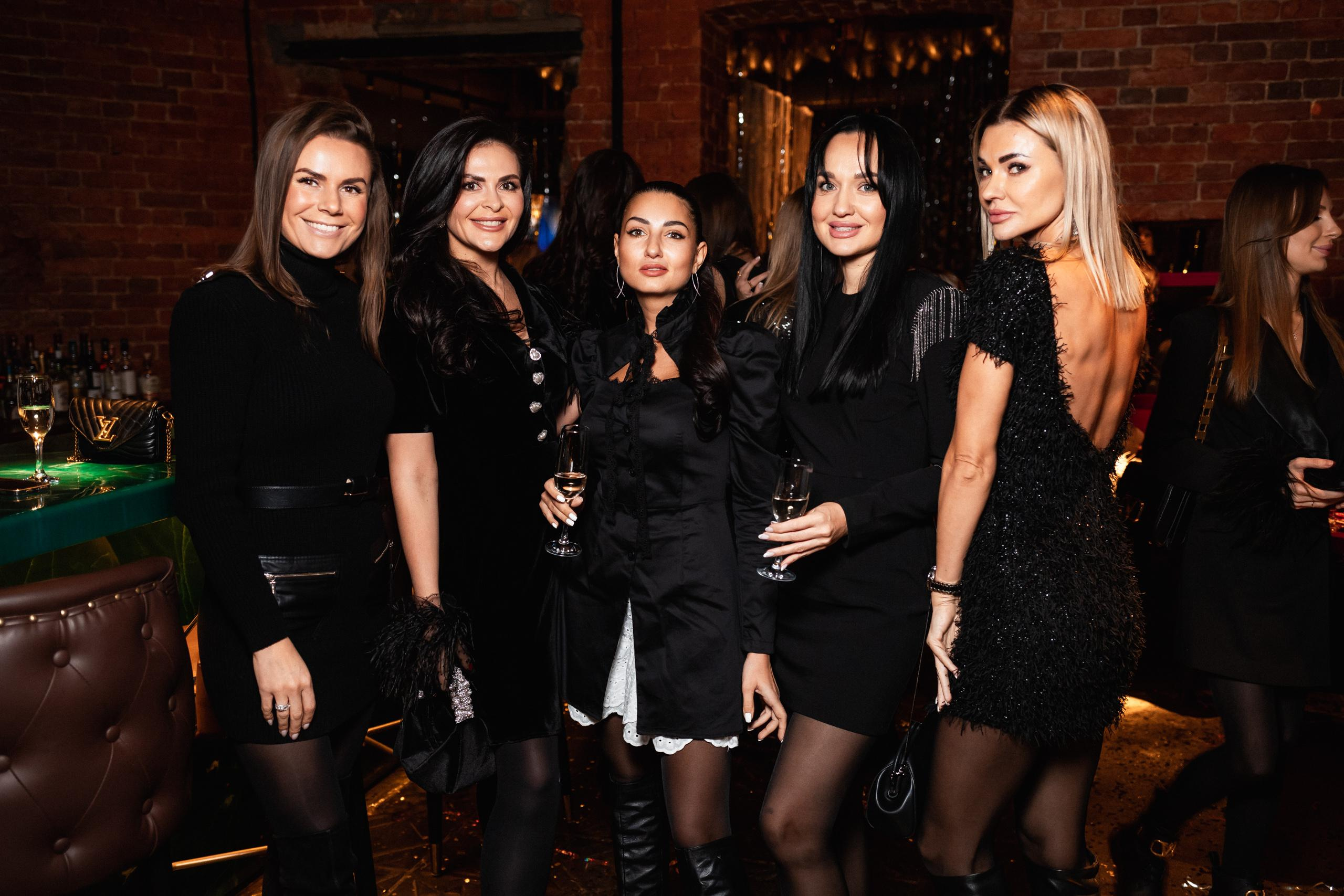 CHRISTMAS MOOD. СВОИ. ФОТООТЧЕТЫ-СОБЫТИЯ-МЕСТА