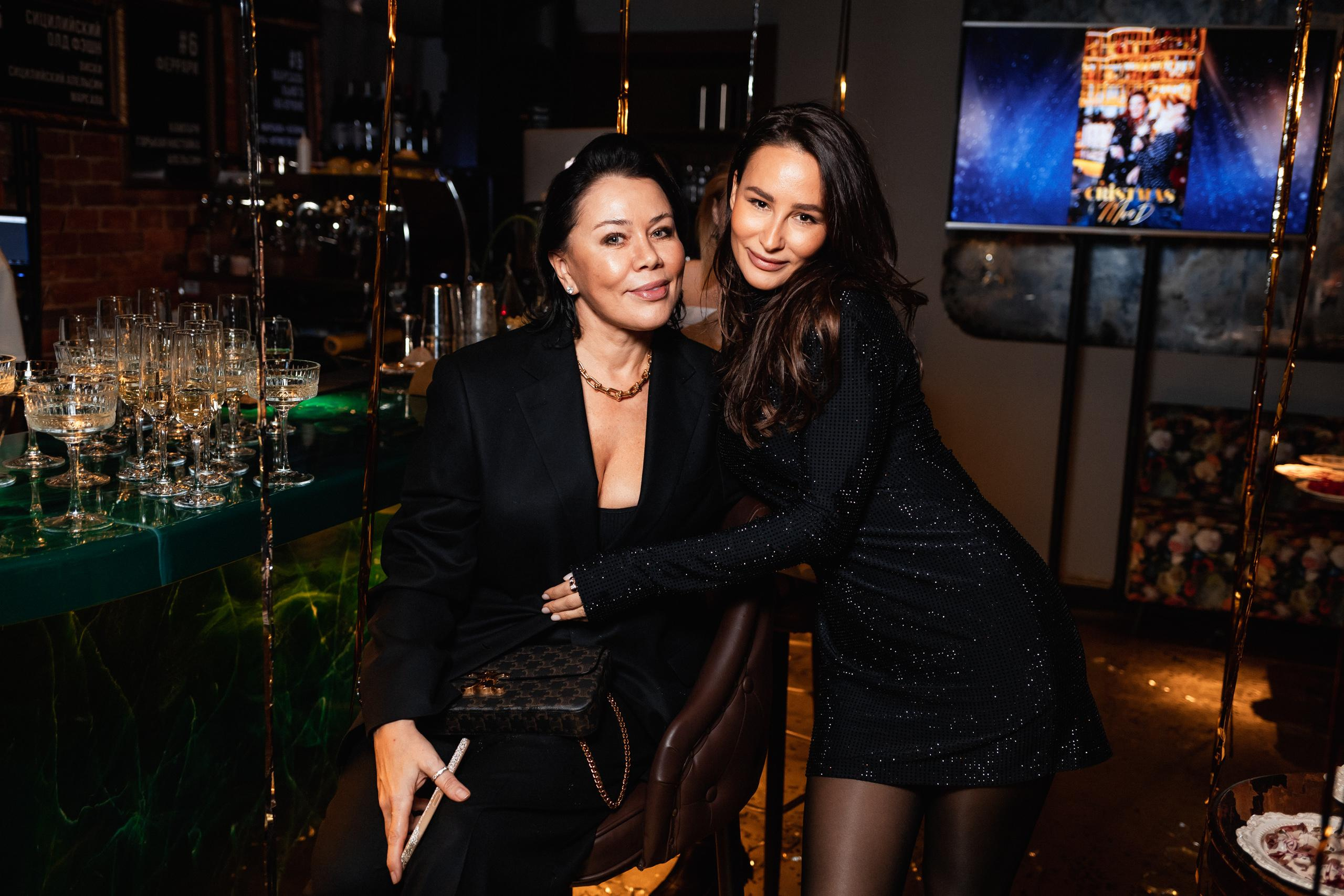 CHRISTMAS MOOD. СВОИ. ФОТООТЧЕТЫ-СОБЫТИЯ-МЕСТА