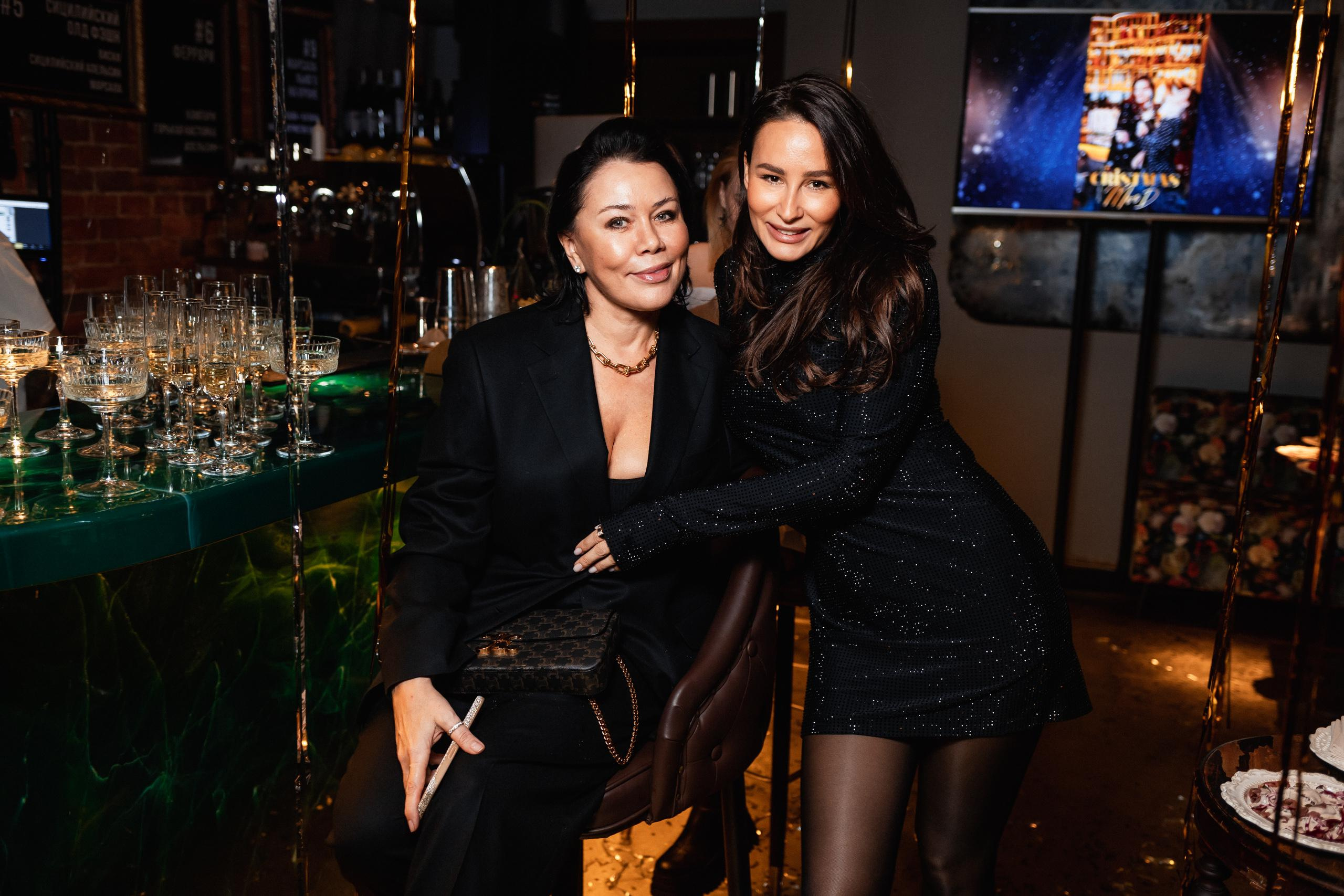 CHRISTMAS MOOD. СВОИ. ФОТООТЧЕТЫ-СОБЫТИЯ-МЕСТА