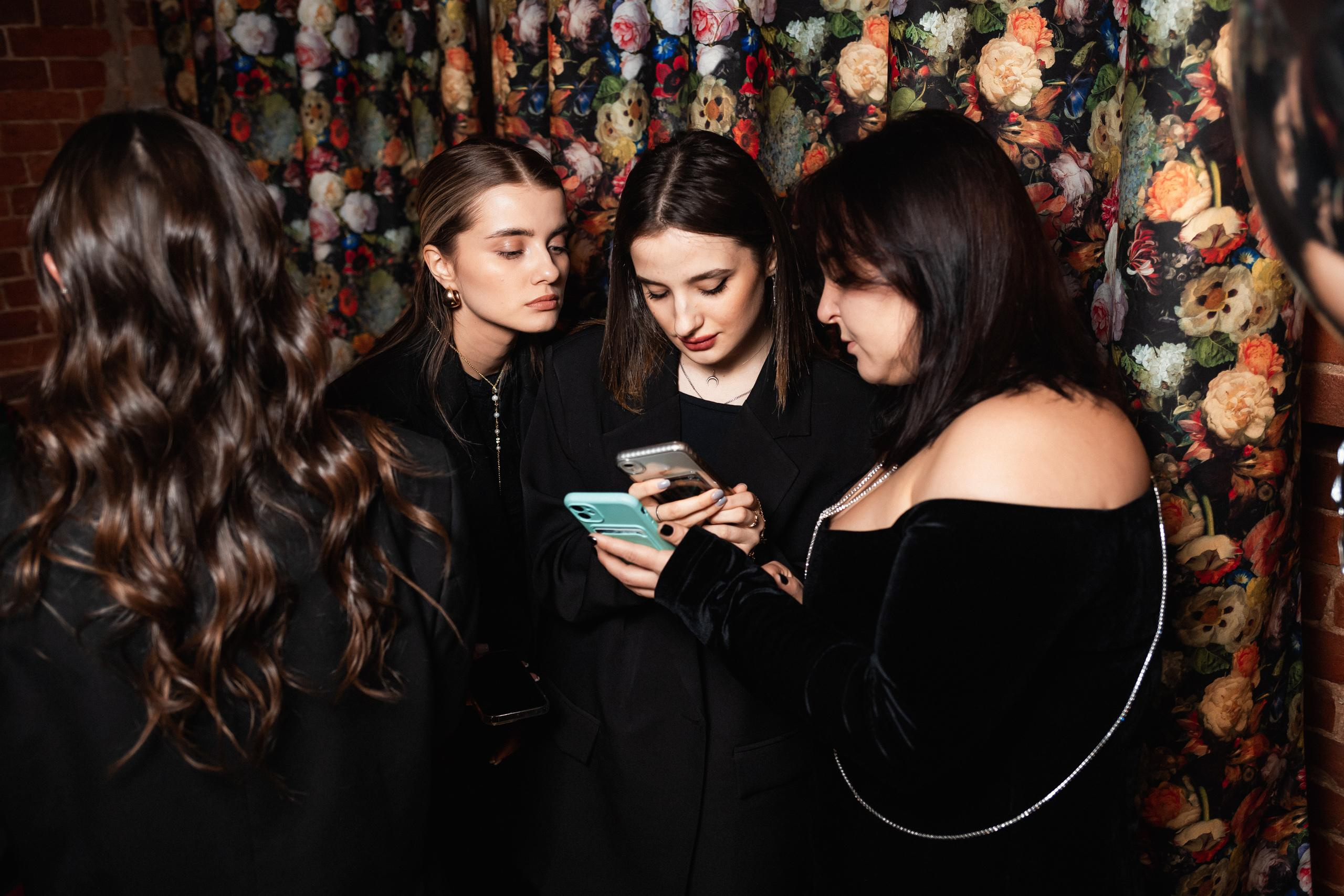 CHRISTMAS MOOD. СВОИ. ФОТООТЧЕТЫ-СОБЫТИЯ-МЕСТА