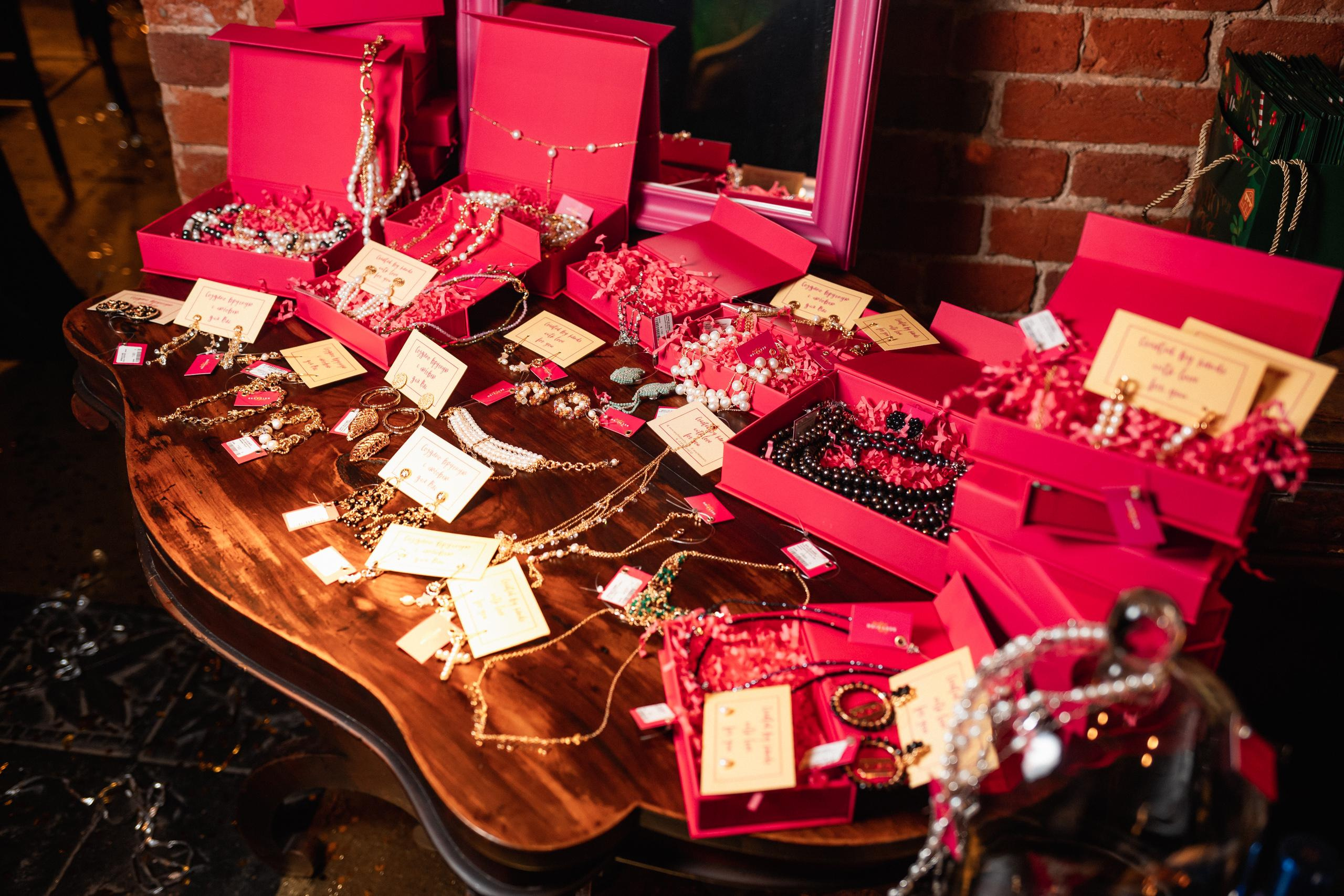 CHRISTMAS MOOD. СВОИ. ФОТООТЧЕТЫ-СОБЫТИЯ-МЕСТА