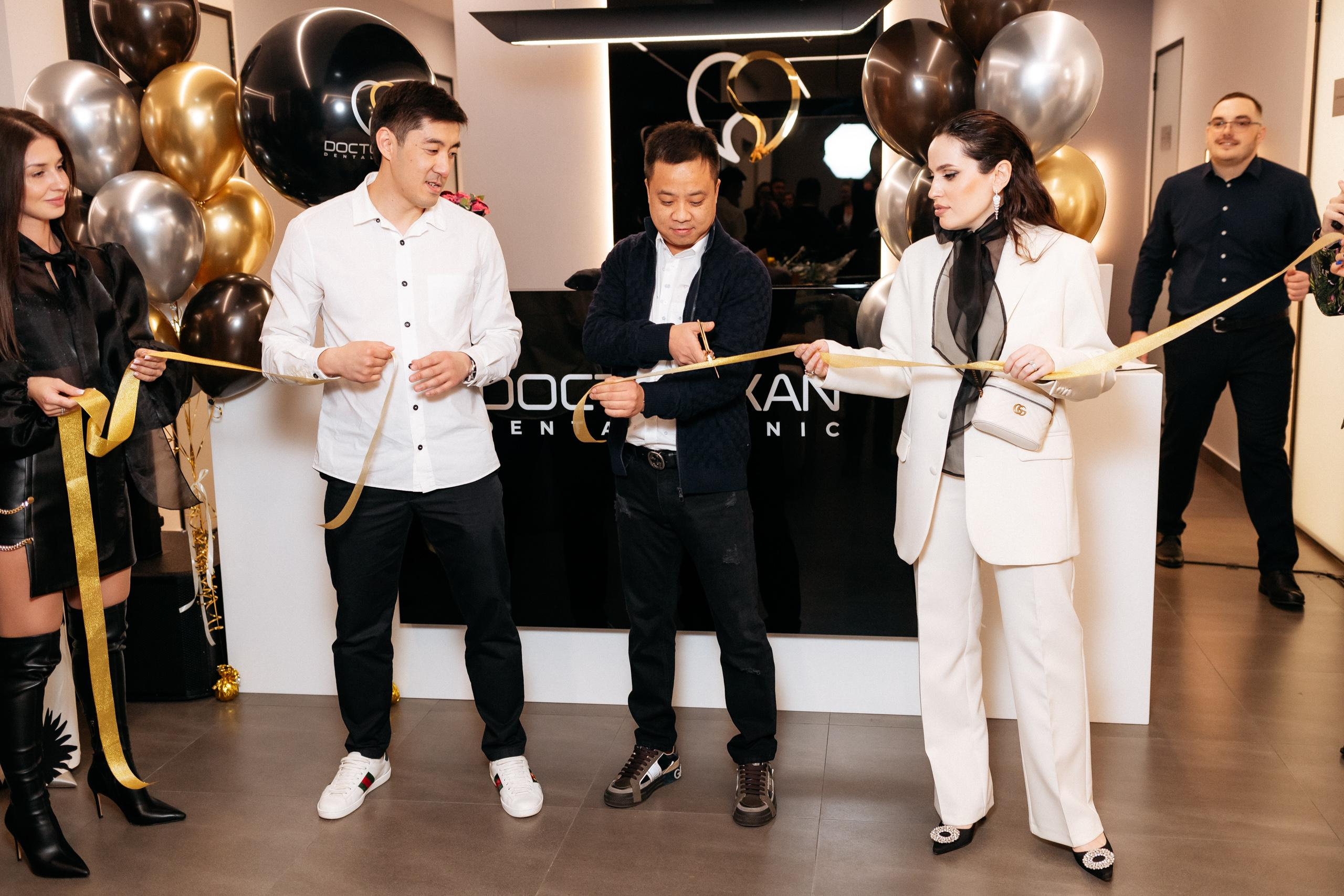 Официальное открытие стоматологической клиники Doctor Kan. СВОИ. ФОТООТЧЕТЫ-СОБЫТИЯ-МЕСТА