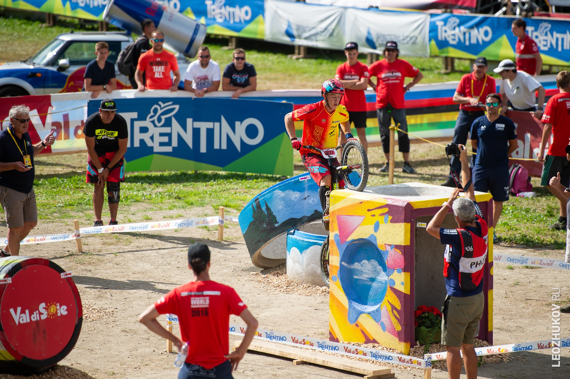 UCI Trials World Championships 2016 — finals. Sports photographer Leonid Zhukov