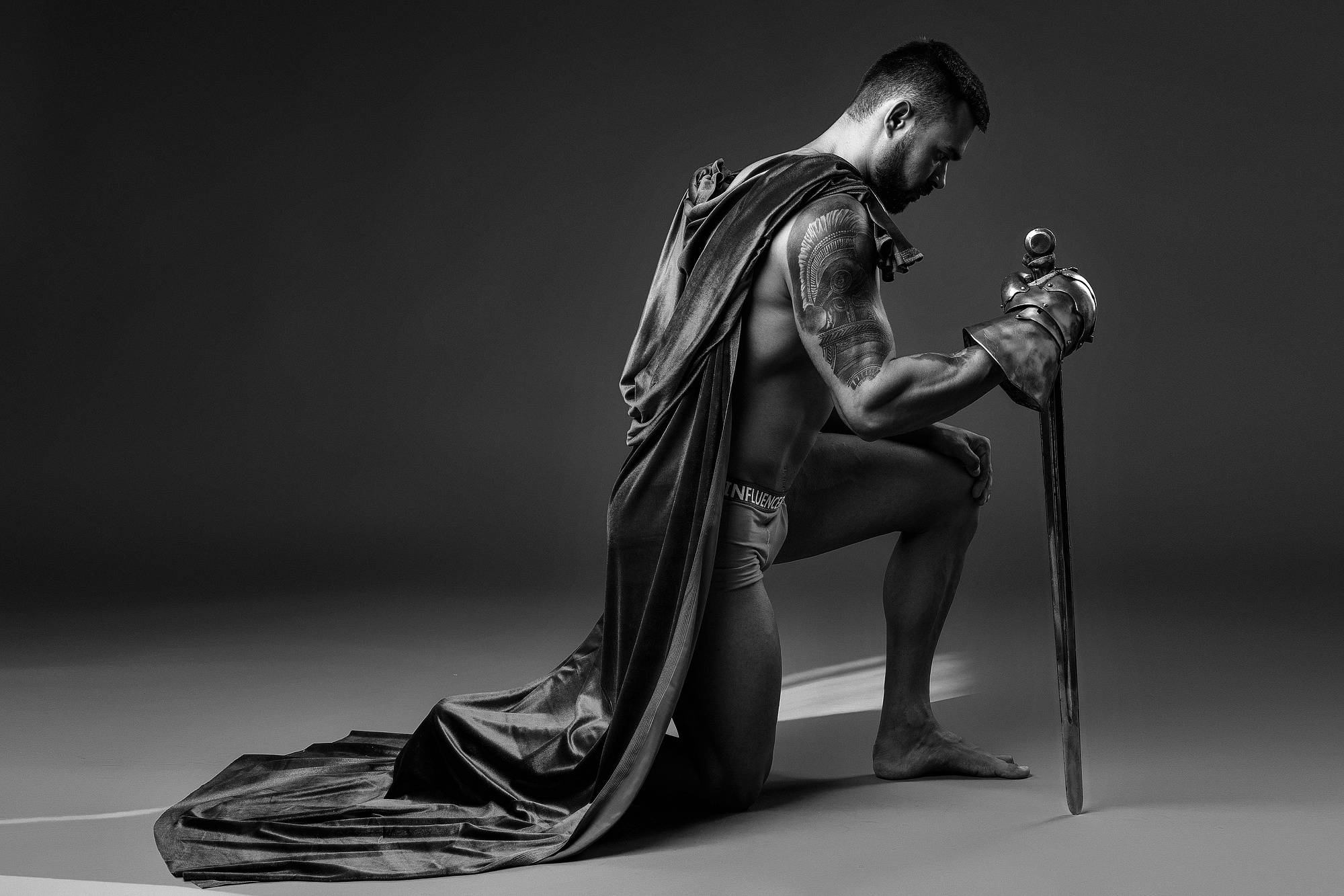 Фотосессия Александра чёрное-белый вариант. Семейный, спортивный, студийный фотограф в Виталий Зыбин