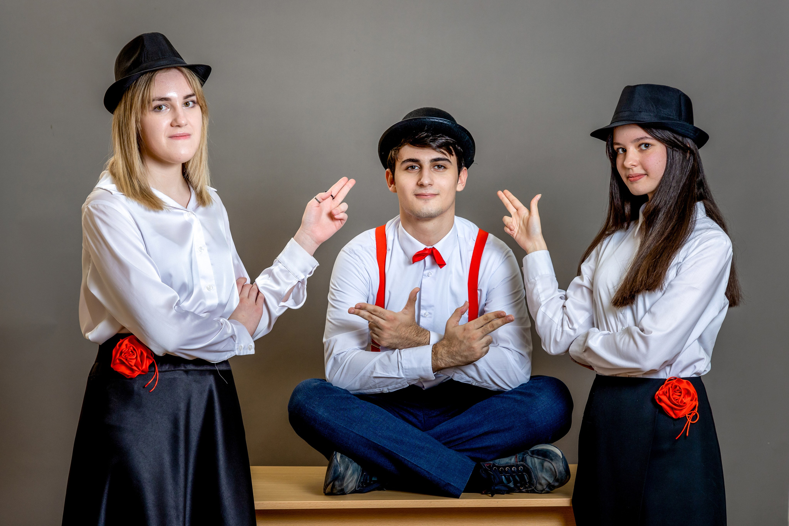 СТАРШАЯ ШКОЛА. Выпускные альбомы Москва Московская область Ирина Чугайнова