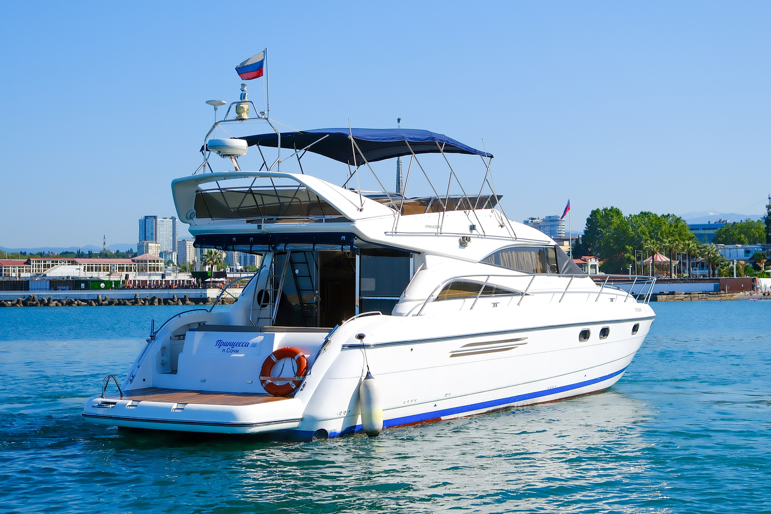 Яхта Принцесса 56 Аренда Яхты в Сочи Яхтанаморе YACHTNAMORE YACHTANAMORE