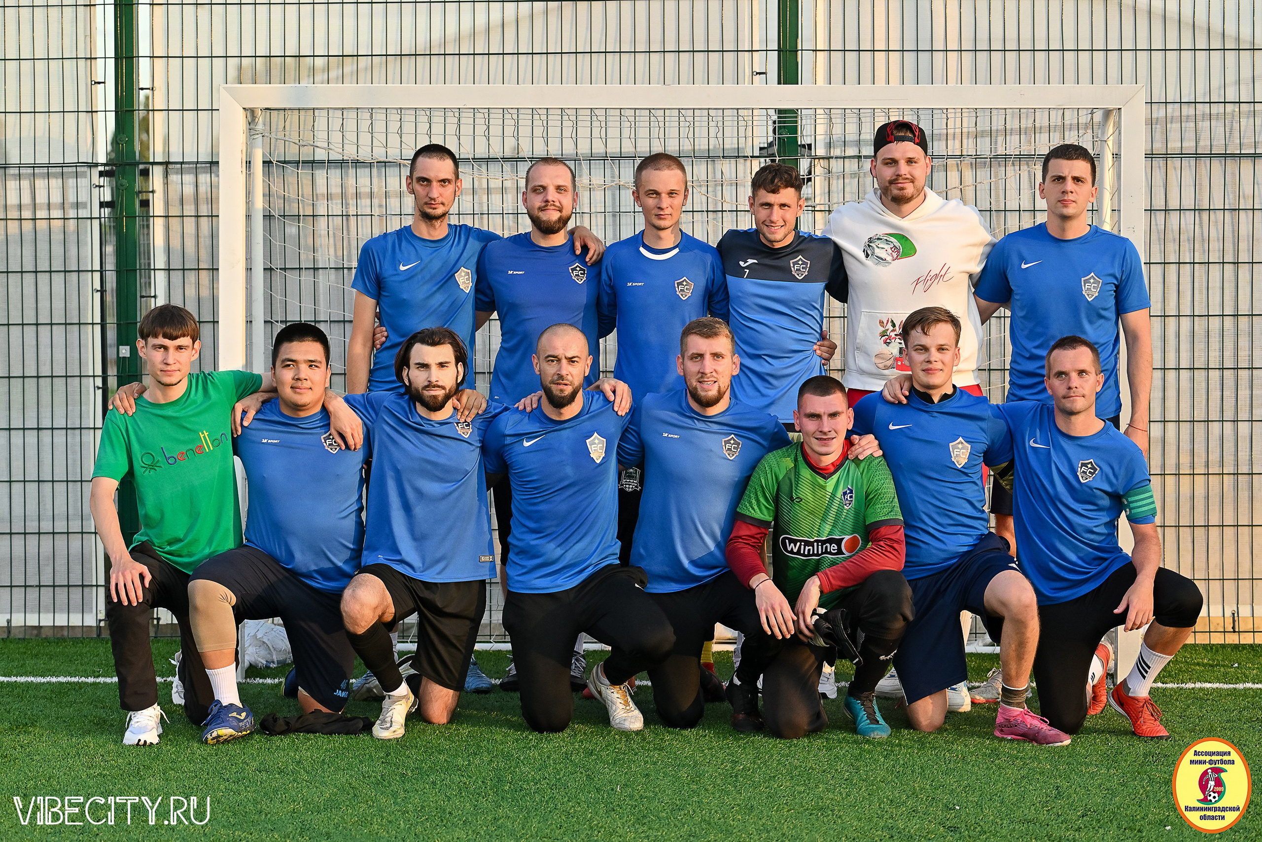 ИГРЫ МИНИ-ФУТБОЛЬНОЙ И КОРПОРАТИВНОЙ ЛИГИ. VIBECITY.RU Вайб Сити Ру Фоторепортажи Фотоотчеты Калининград