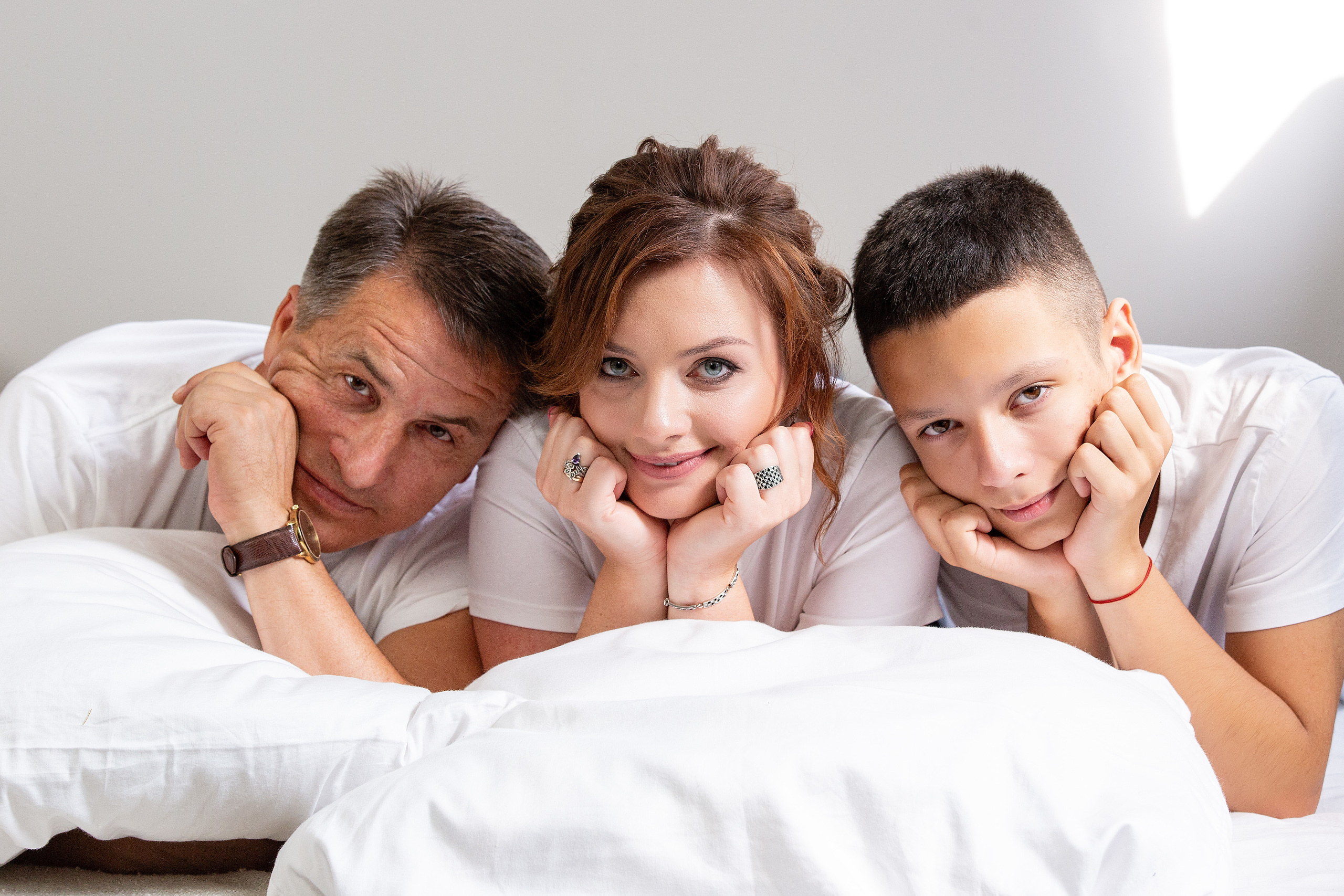 Семейная фотосессия в студии Ajur, Барановичи. Свадебный фотограф в Барановичах Вячеслав Шах-Гусейнов, фотошкола