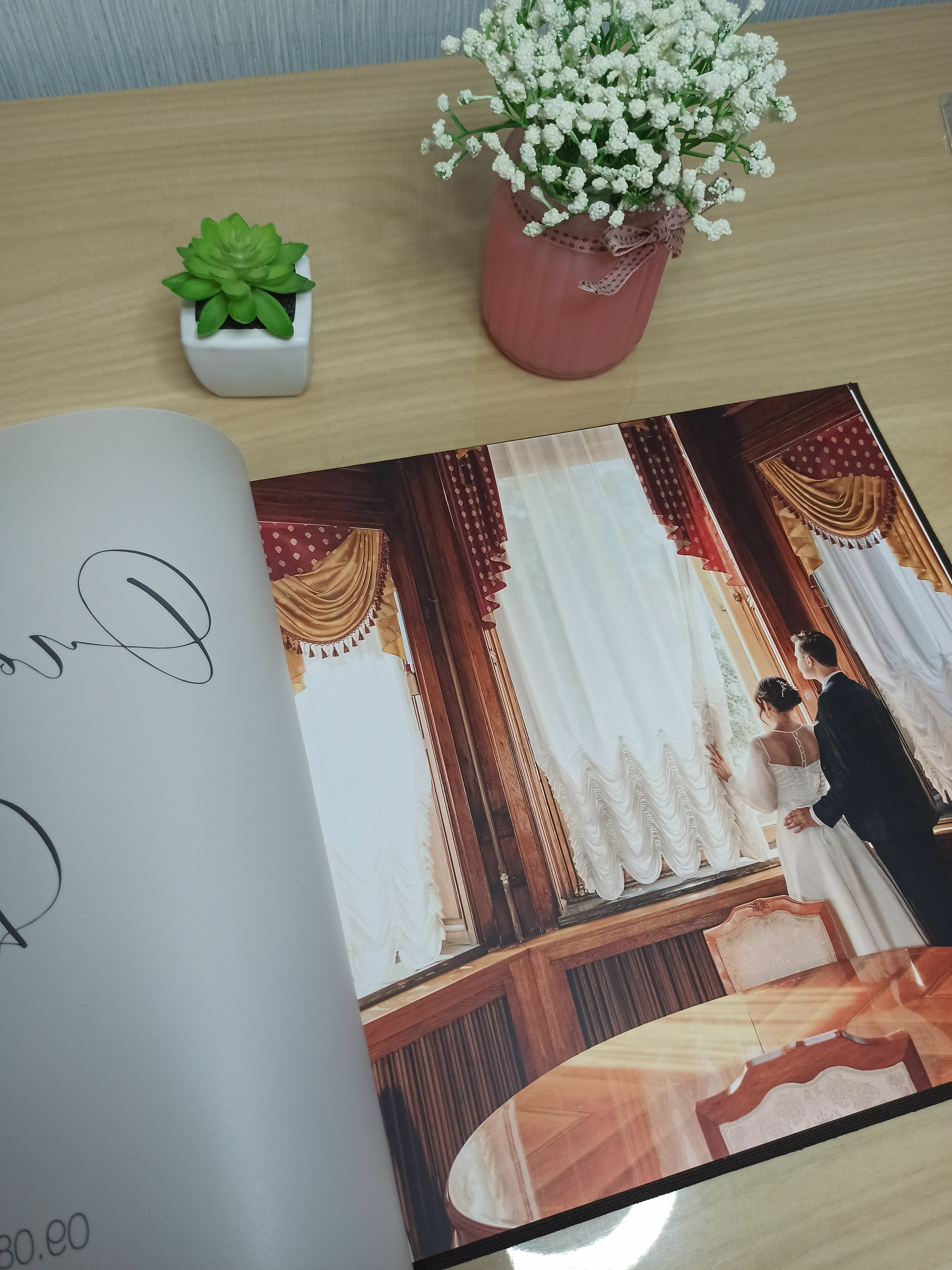 Заказать свадебную фотокнигу. Стильные выпускные альбомы в Старом Осколе. Свадебные фотокниги