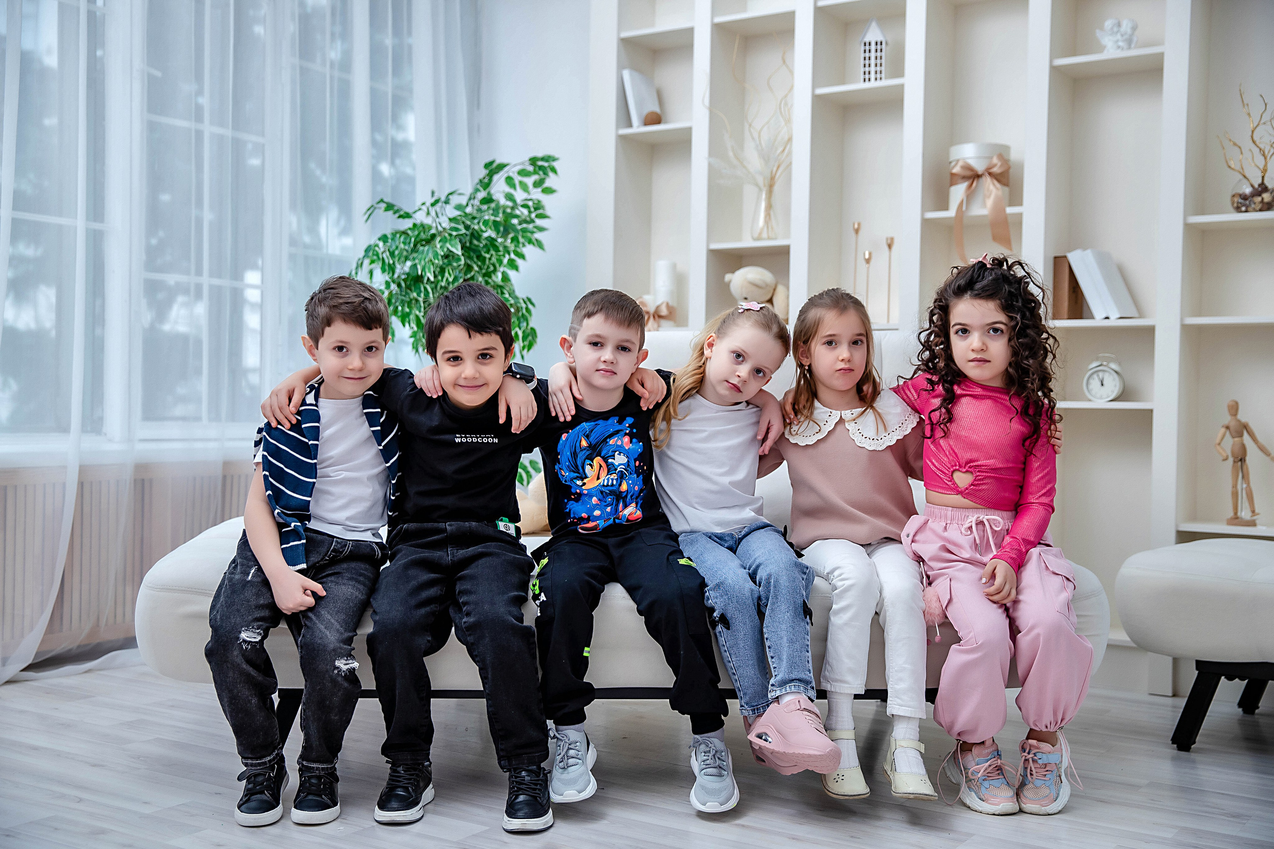 Выпускные (школьные) альбомы (книги) в Ростове-на-Дону. Современные Выпускные Альбомы в Ростове-на-Дону