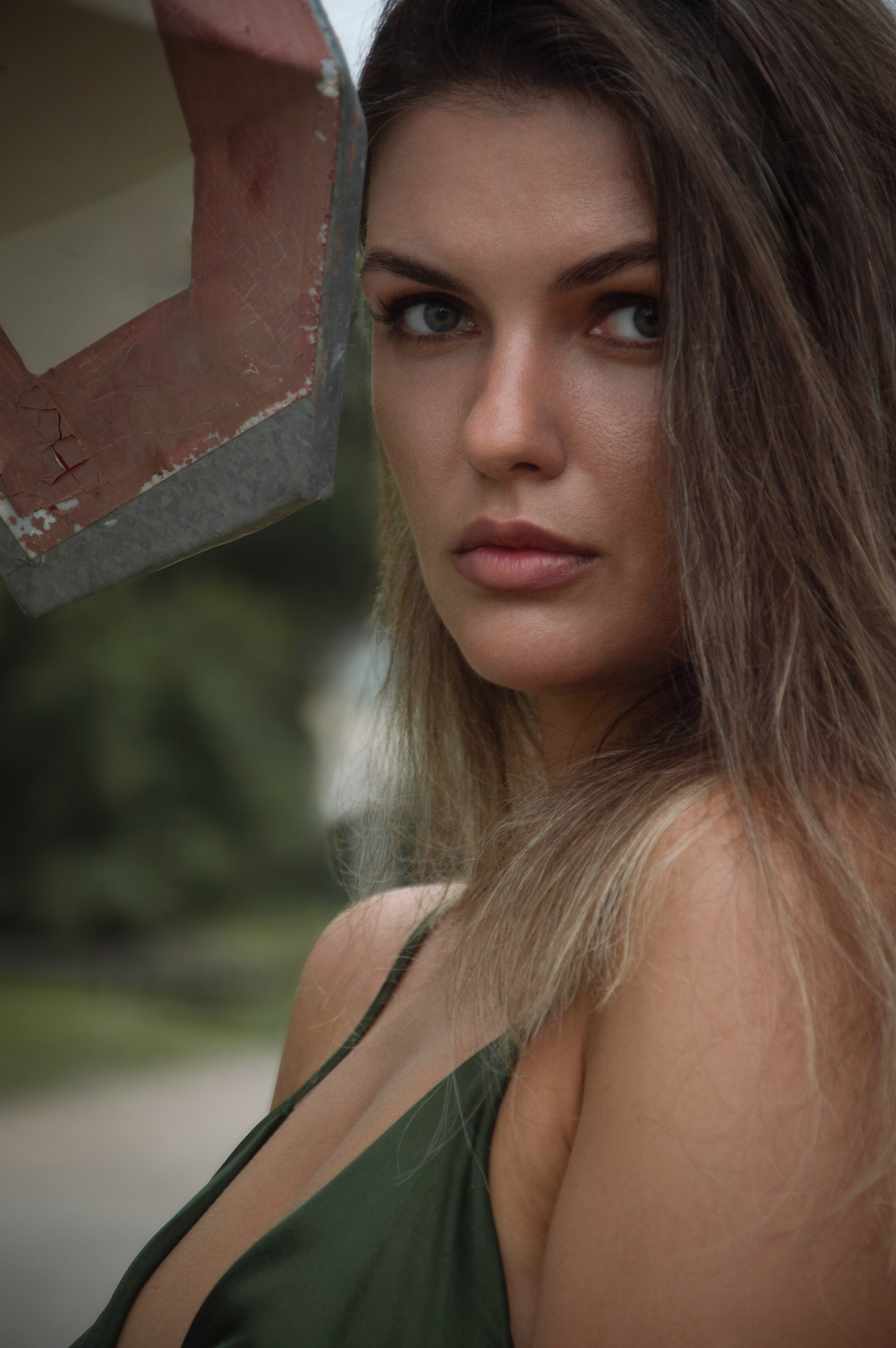 Фотосессия Алены в изумрудном платье