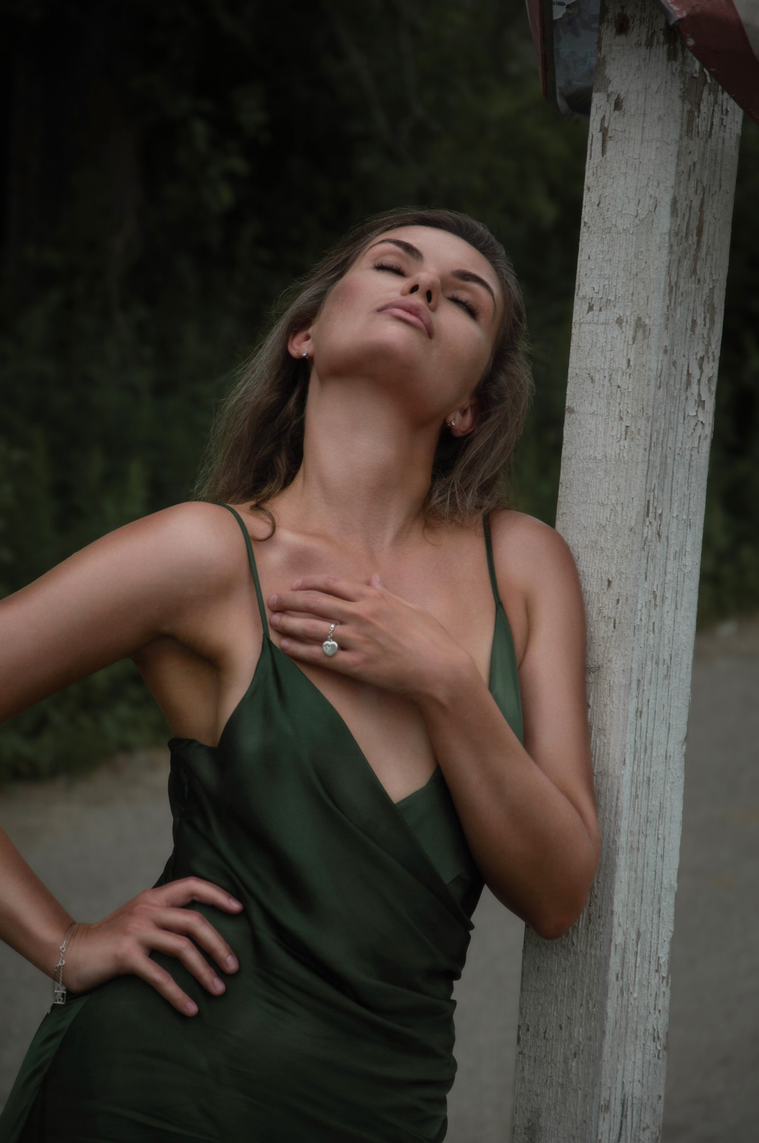 Фотосессия Алены в изумрудном платье