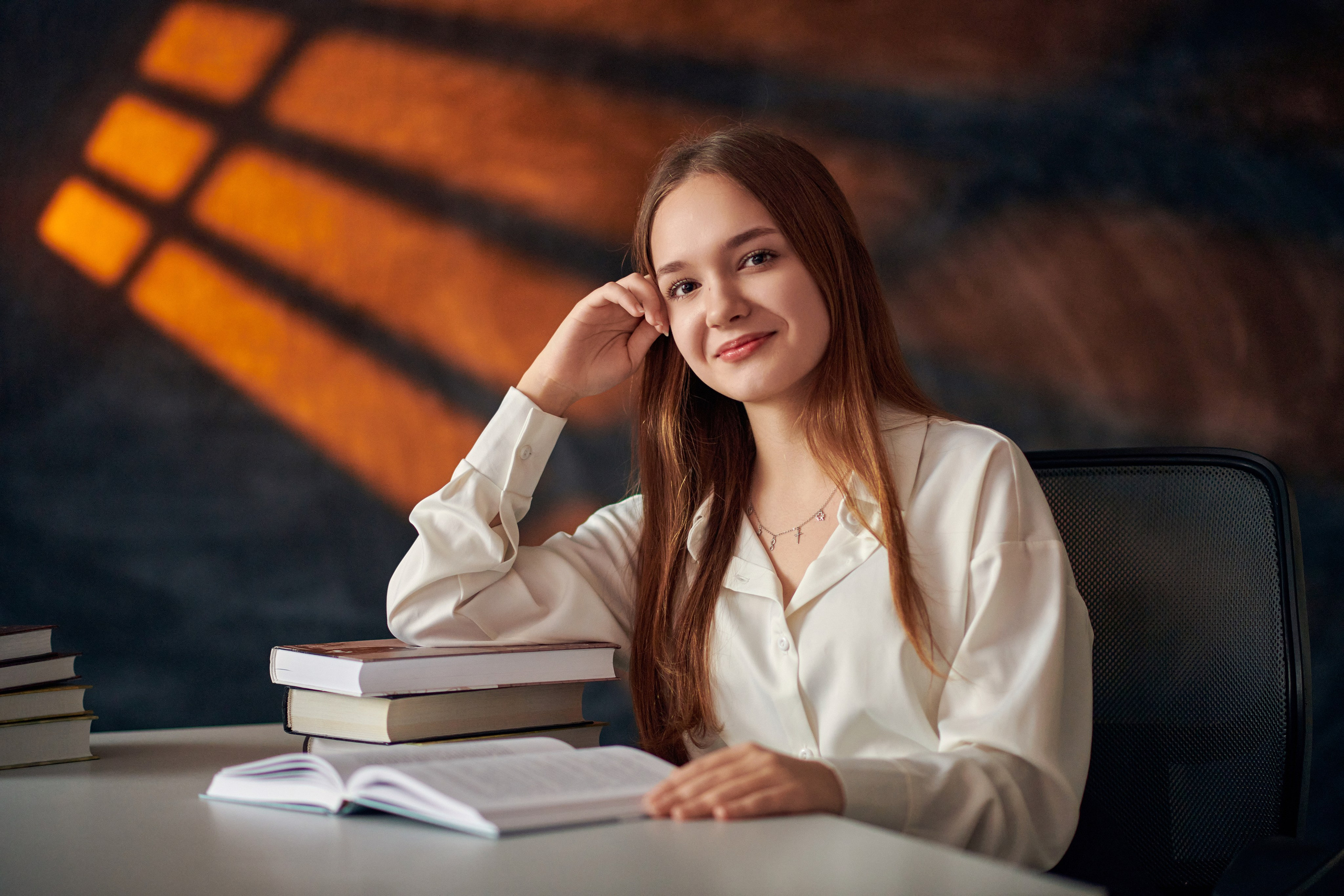 Как создается волшебство выпускных портретов. Школьный фотограф в Туле Владимир Греков. Выпускные альбомы