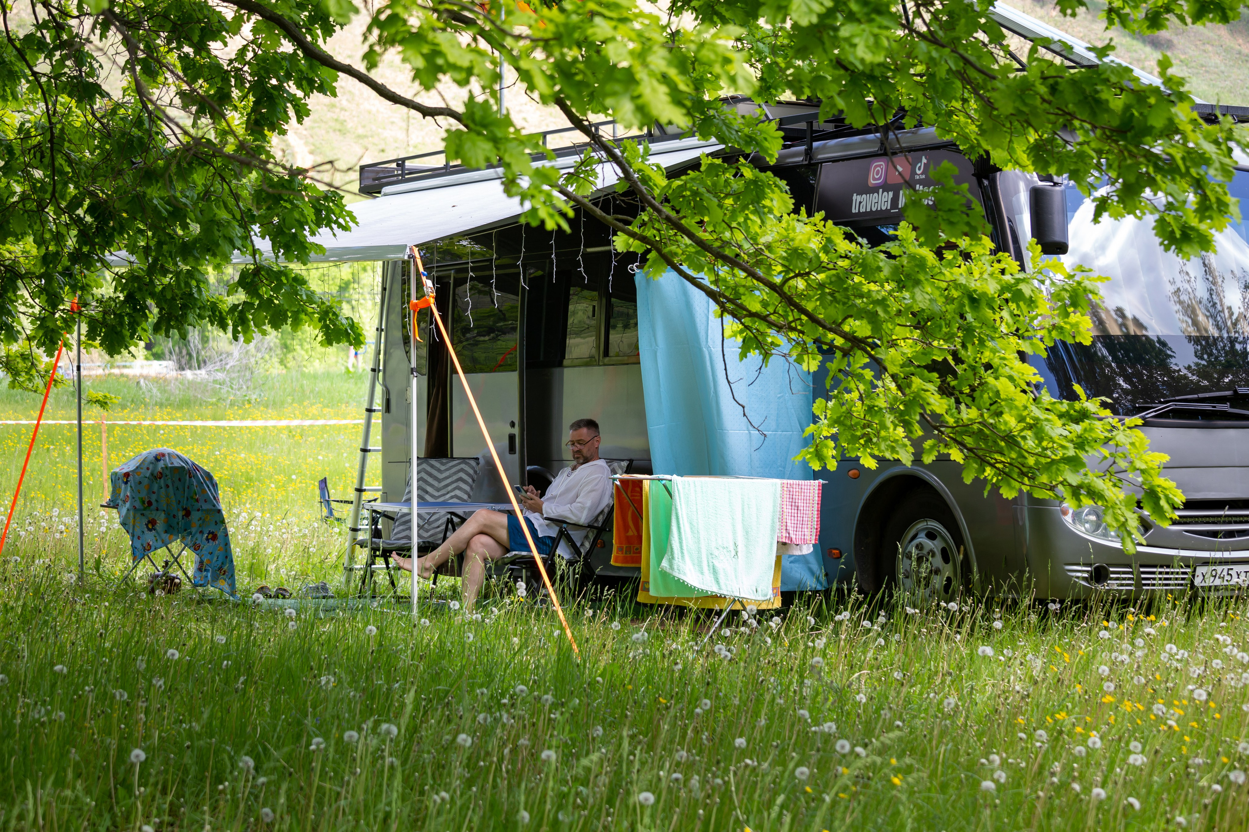 Фотограф на прогулочную фотосессии, фотосъёмка в парке, фотосессии в цветущем саду, студийные фотосессии. «Студия DRONAVT`s» — видеосъёмка и фотография г. Москва