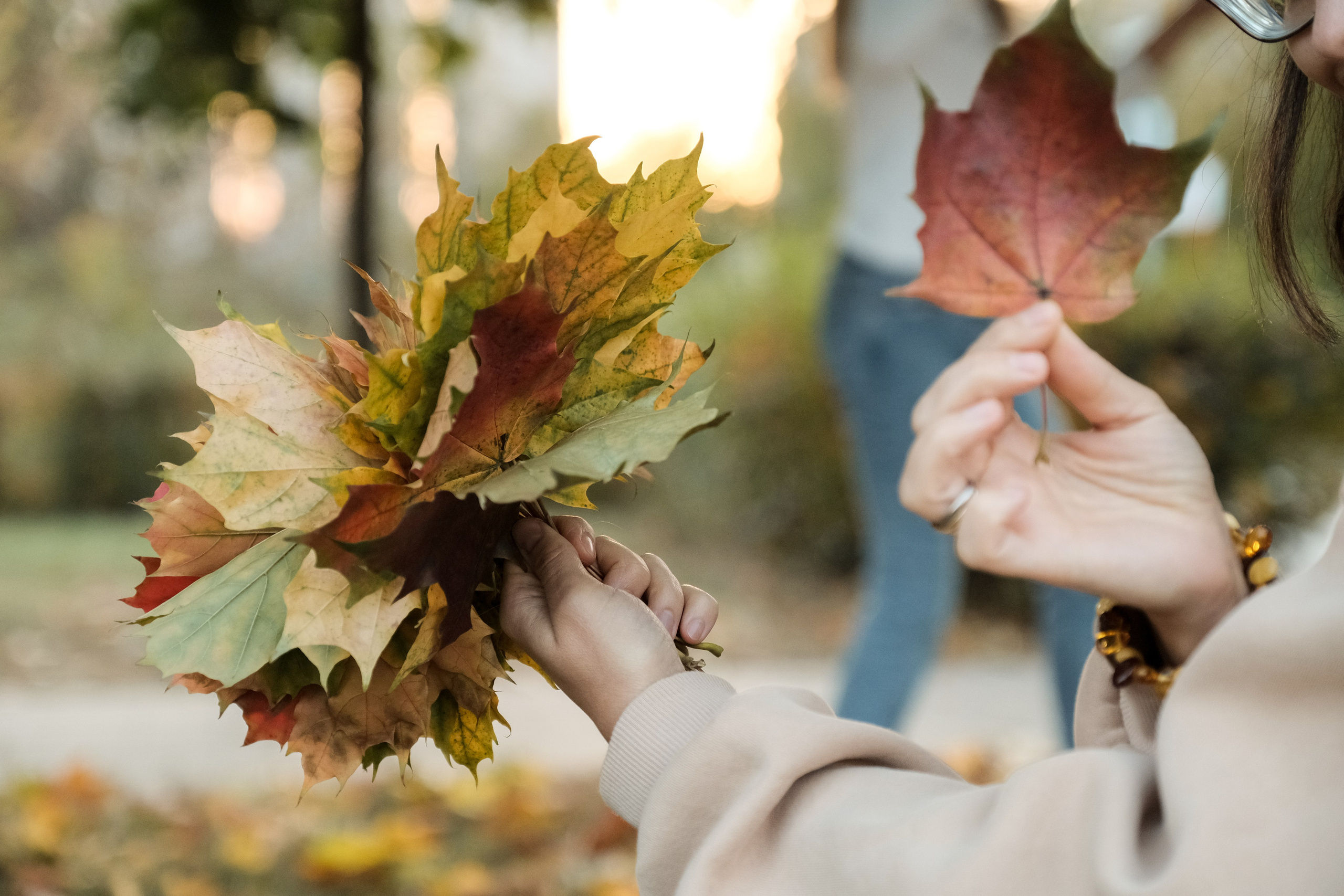 Прогулка Марии с дочерьми в парке Ходынское поле. Семейный и детский фотограф в Москве Светлана Потемкина