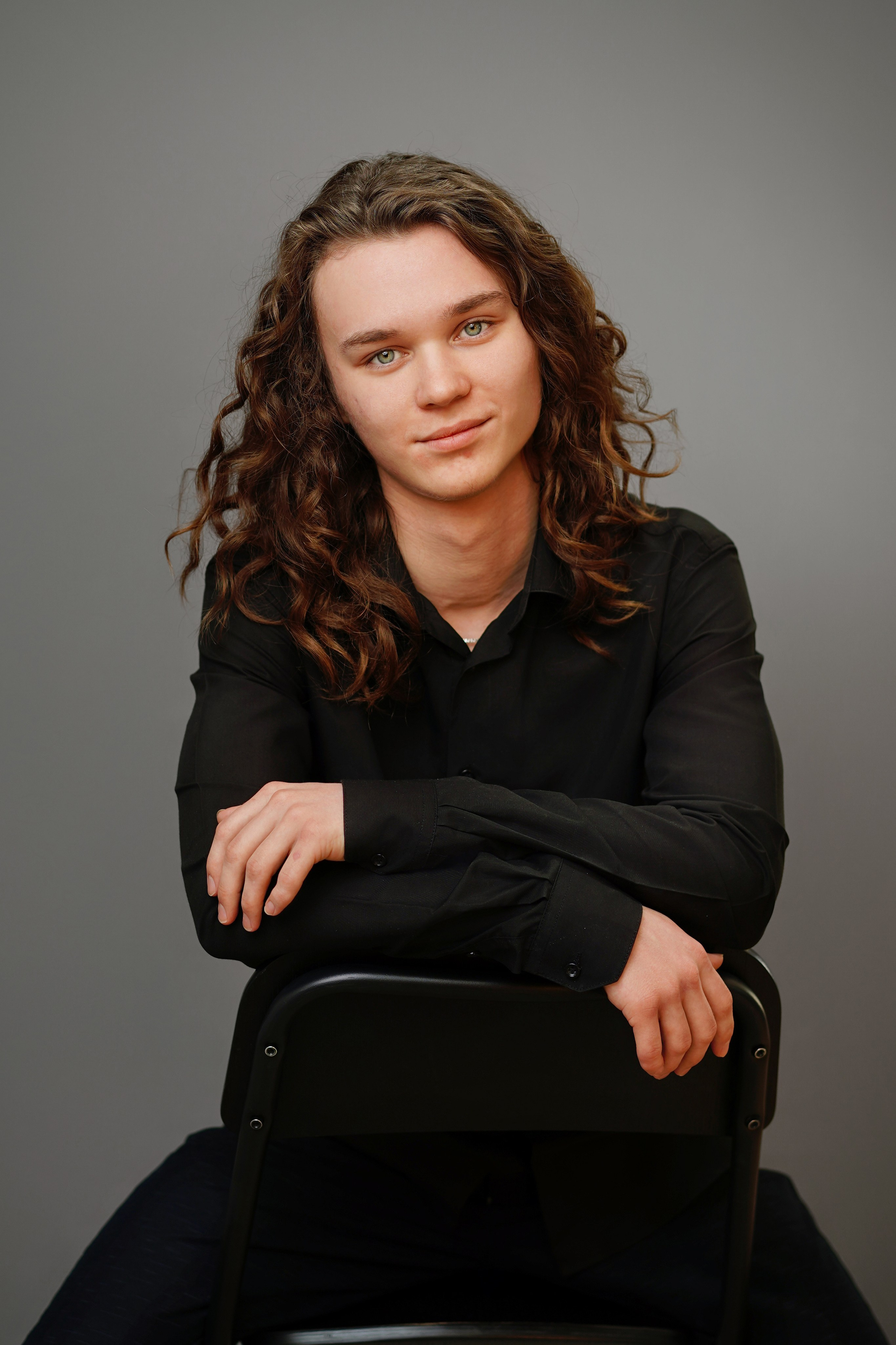 Стиль портрета в студии. GOTRA — выпускные альбомы в Тюмени