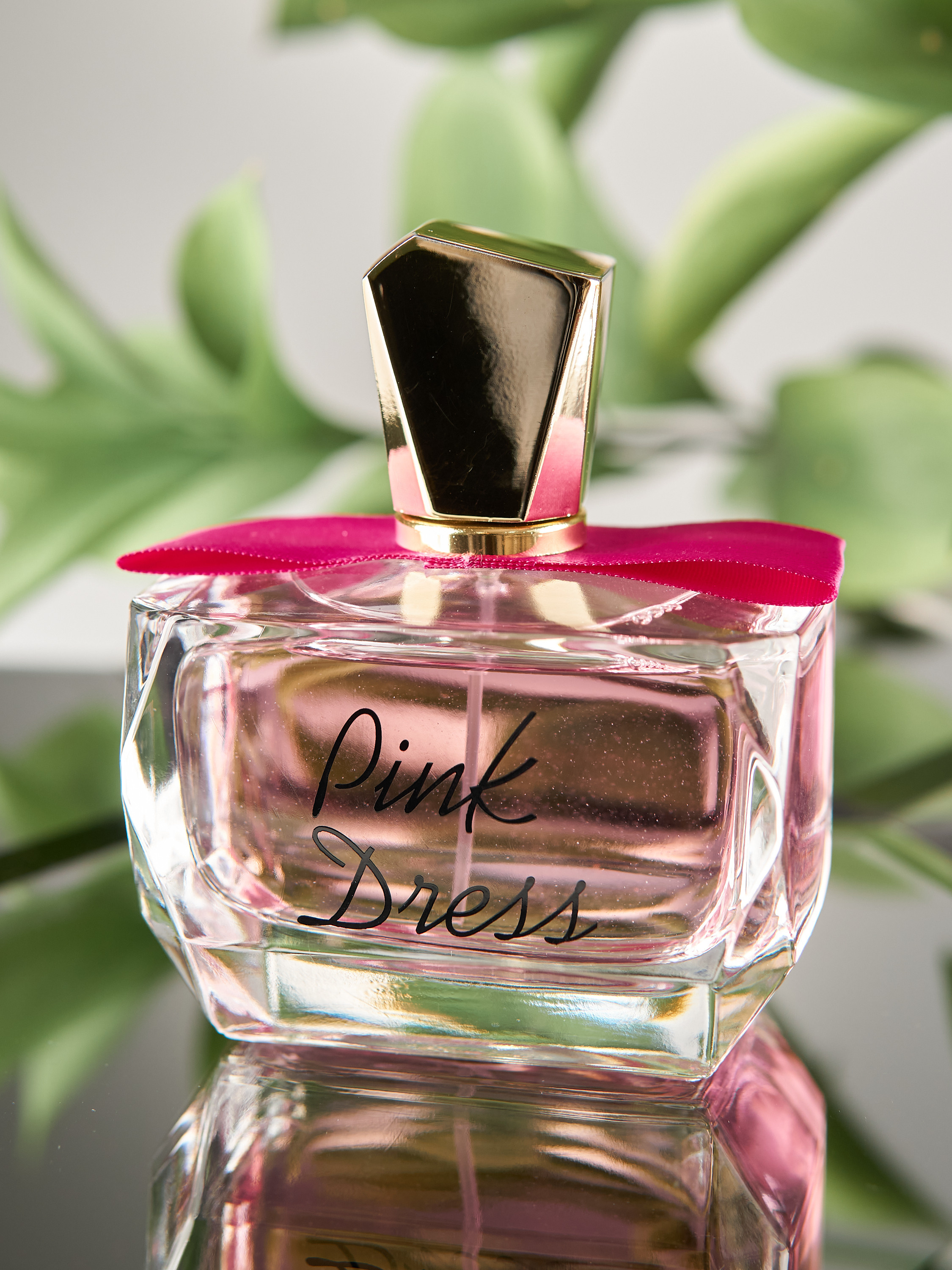 Фотосъёмка парфюма для OZON, Wildberries