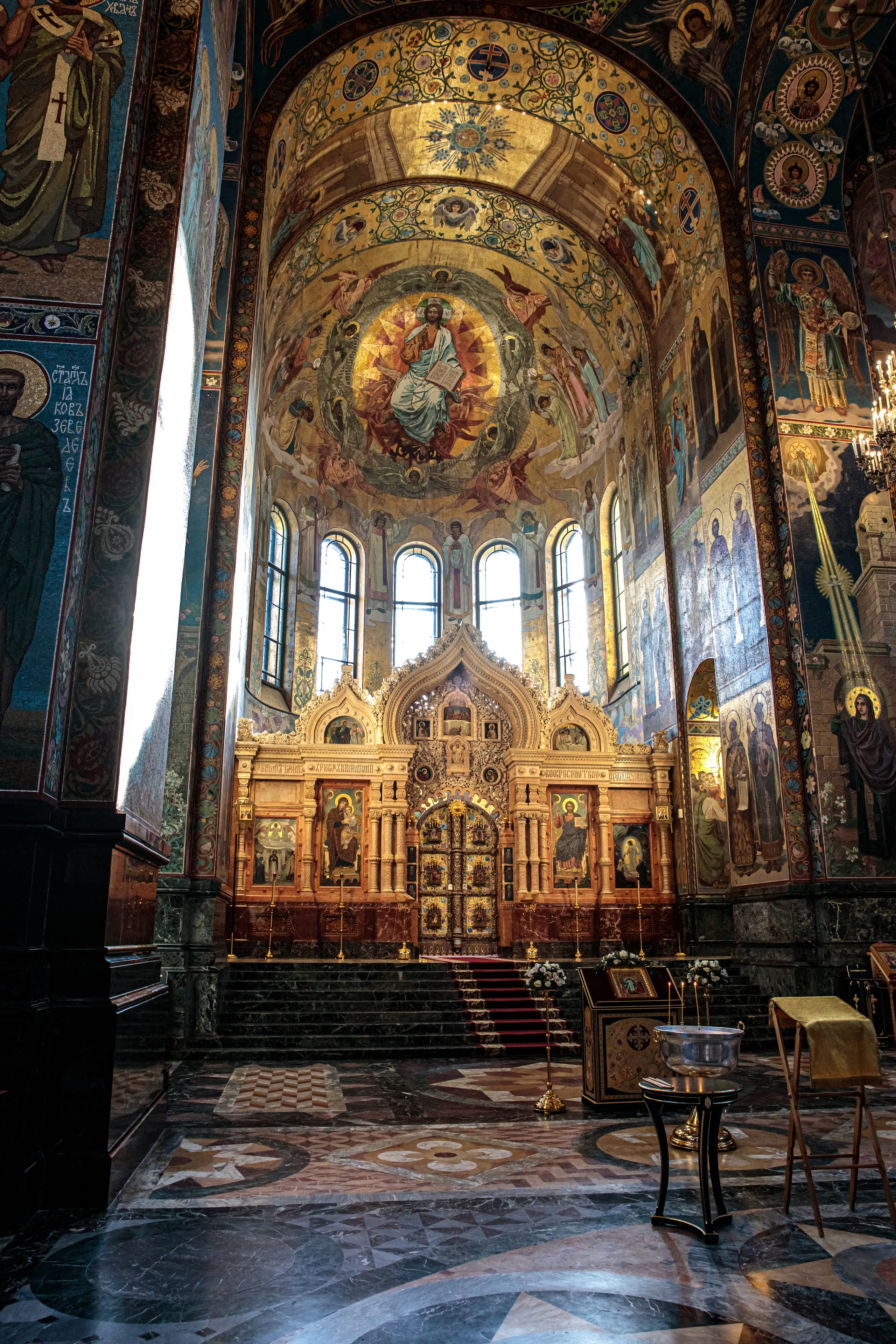 Фотограф на Крещение в Санкт-Петербурге. ФОТОГРАФ РАДОСТИ Фотосессия в студии СПб. Портретный фотограф — Юрий Торлопов