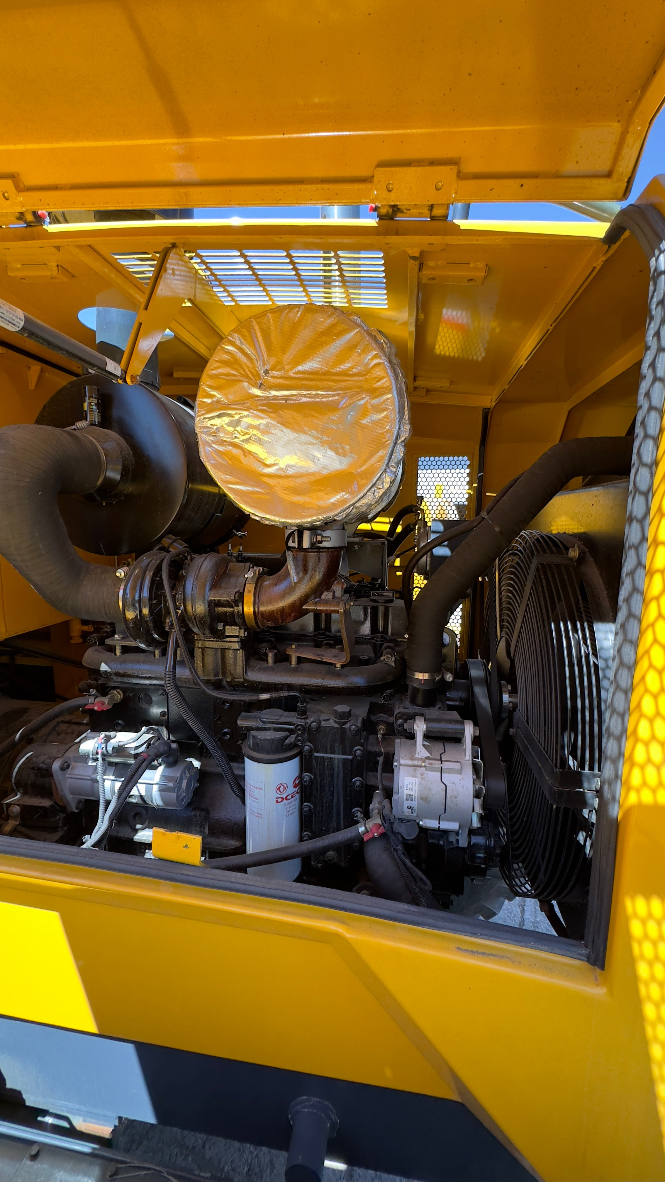 Фото грейдер Beezone G724MH(B20MG-A). Продажа и обслуживание грузовой техники и спецтехники в г. Новосибирск компания СТИ