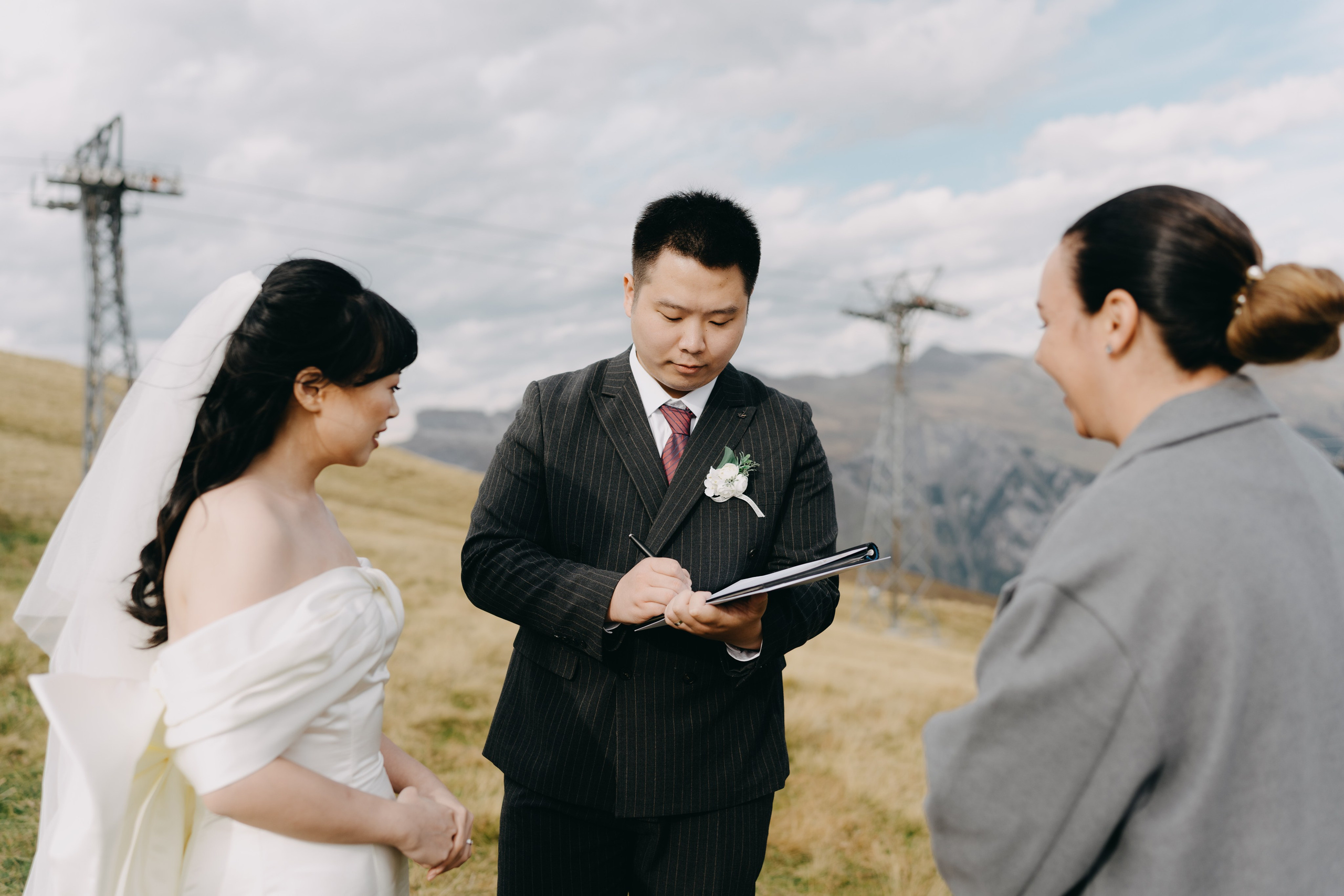 Wedding Photography elopement in Switzerland Europe. Professional Wedding Photographer Geneva & Romande Switzerland | Tanya Creator