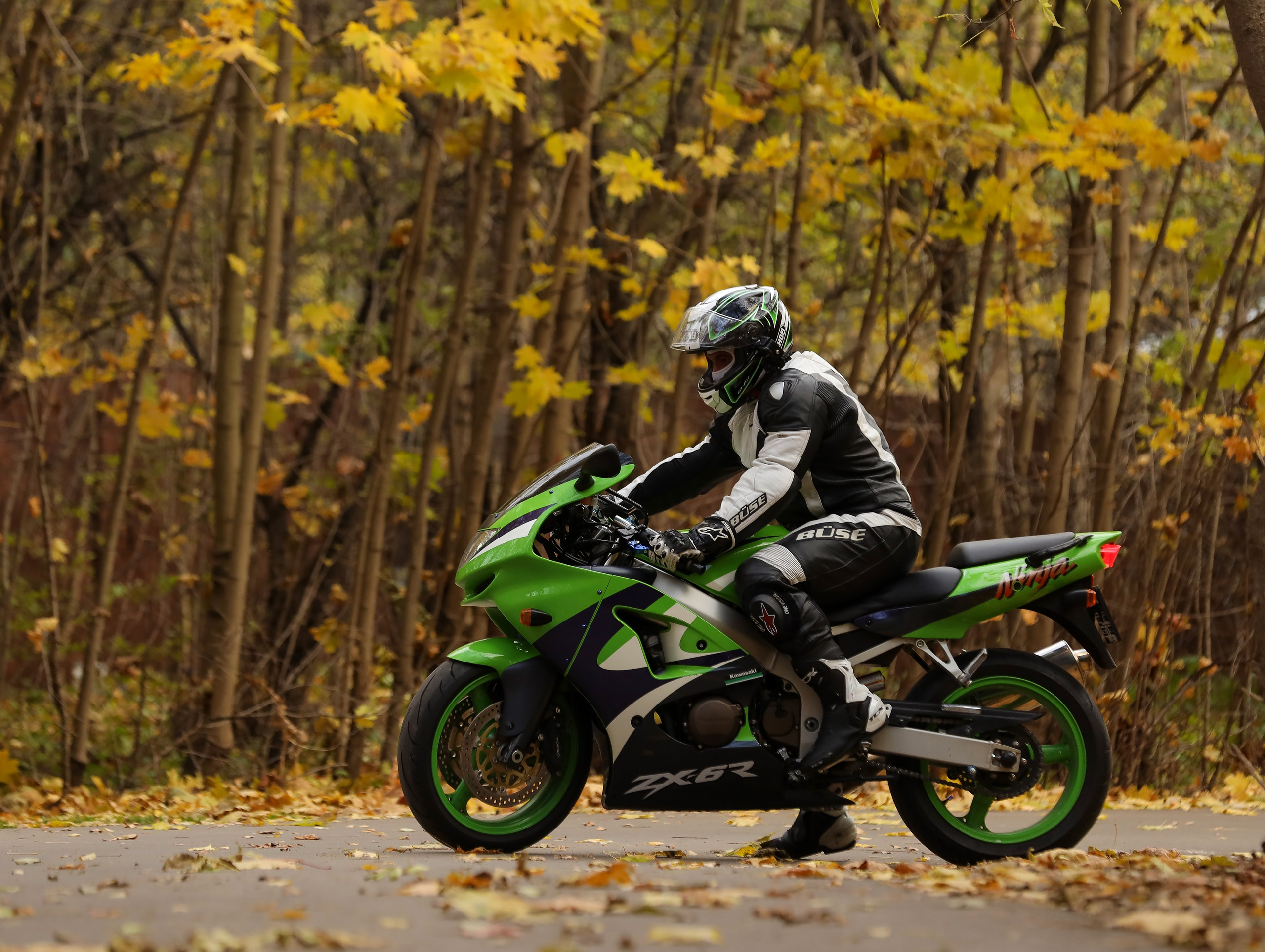 Виталий Kawasaki ZX6R. Фотограф Антон Чупринин