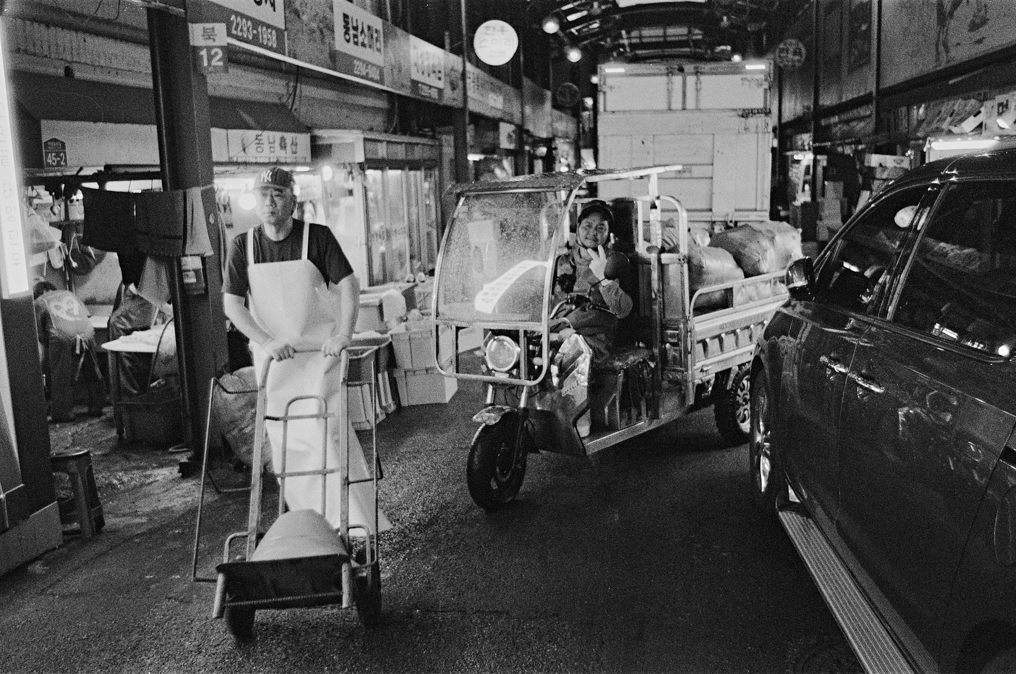 The gastroturist. Seoul (South Korea). Another person Pavel Potseluev. A photographer in 2025