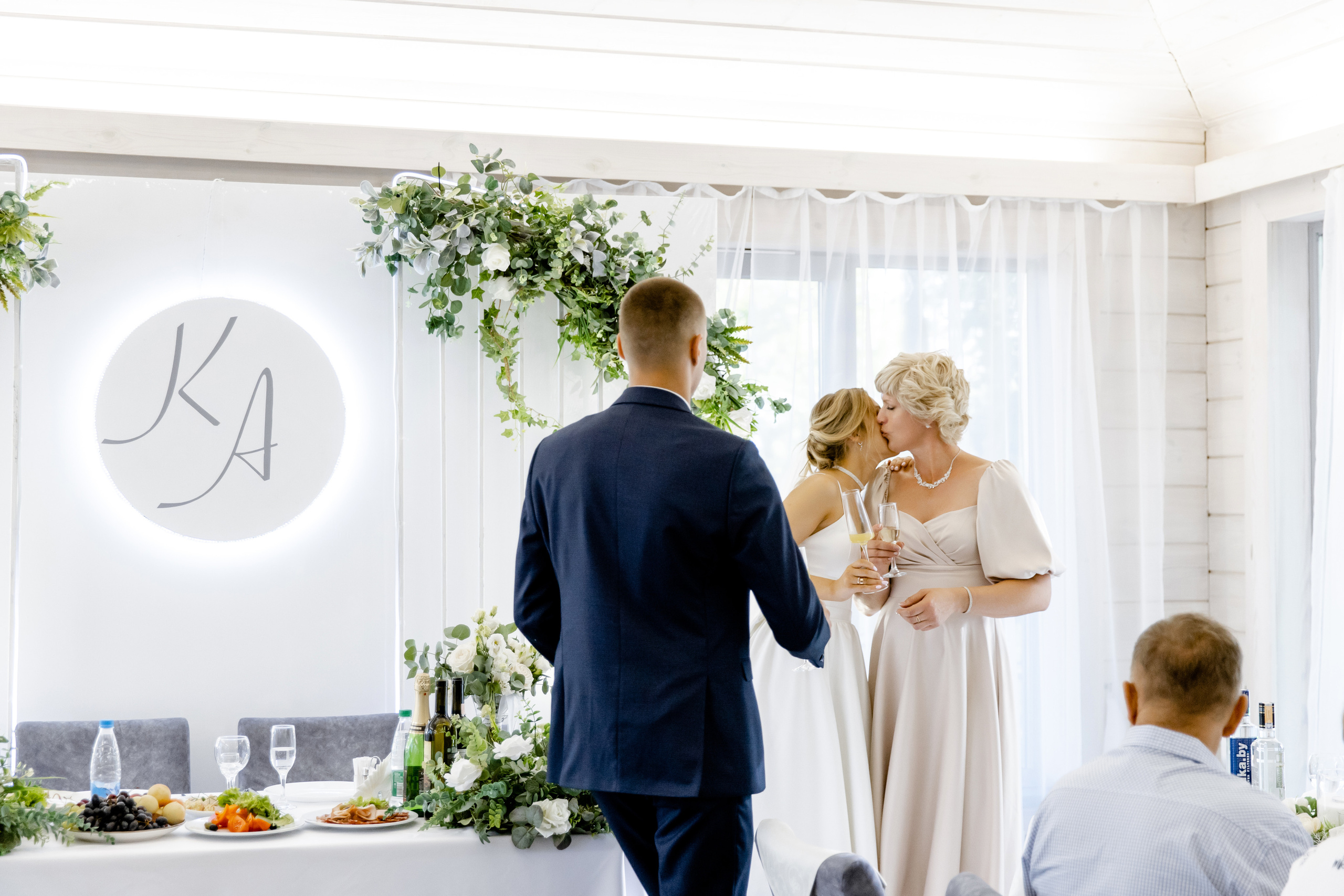 Свадебный день Кости и Ани. Свадебный фотограф Анна Бабахина