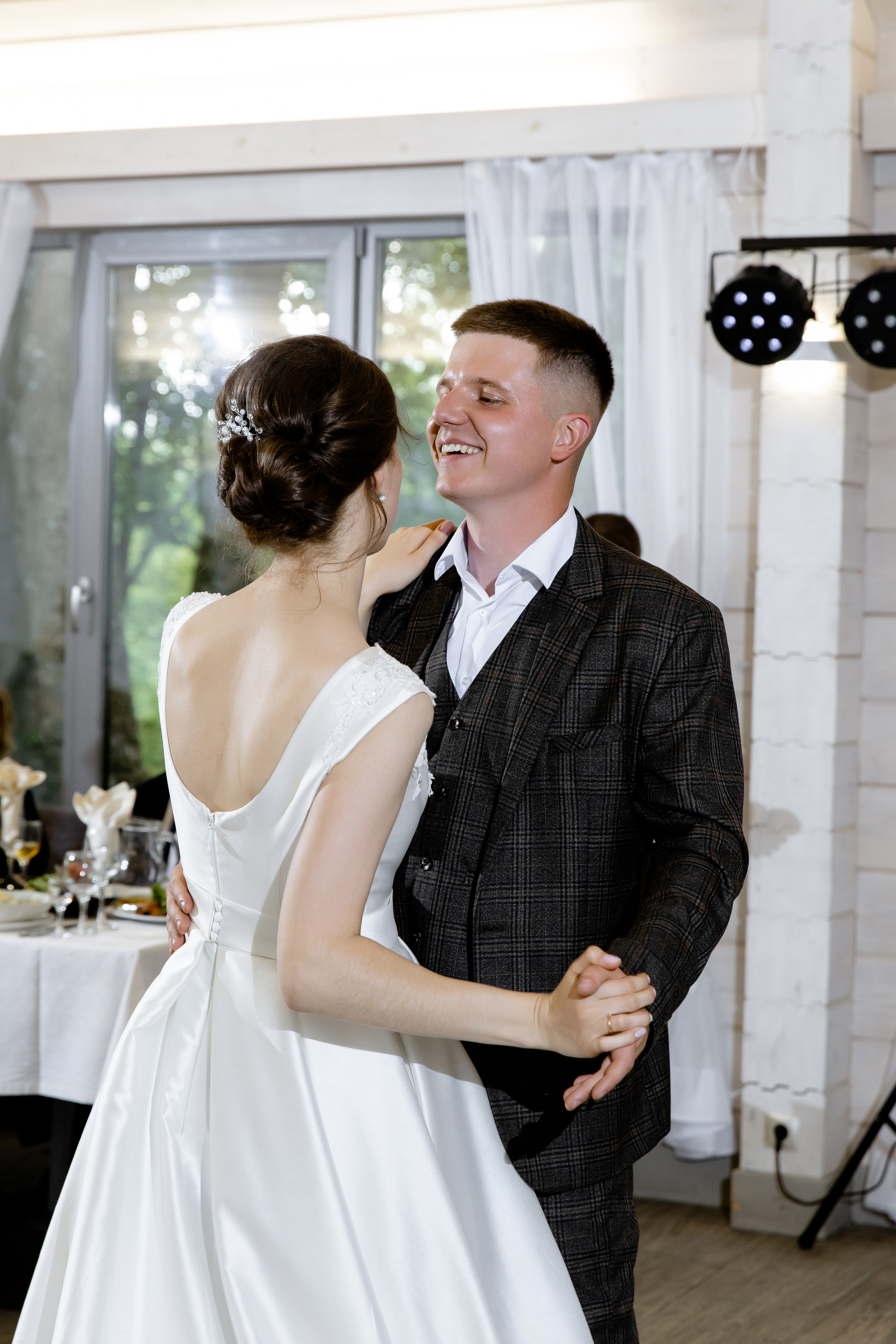 Свадебный день Леши и Вики. Свадебный фотограф Анна Бабахина