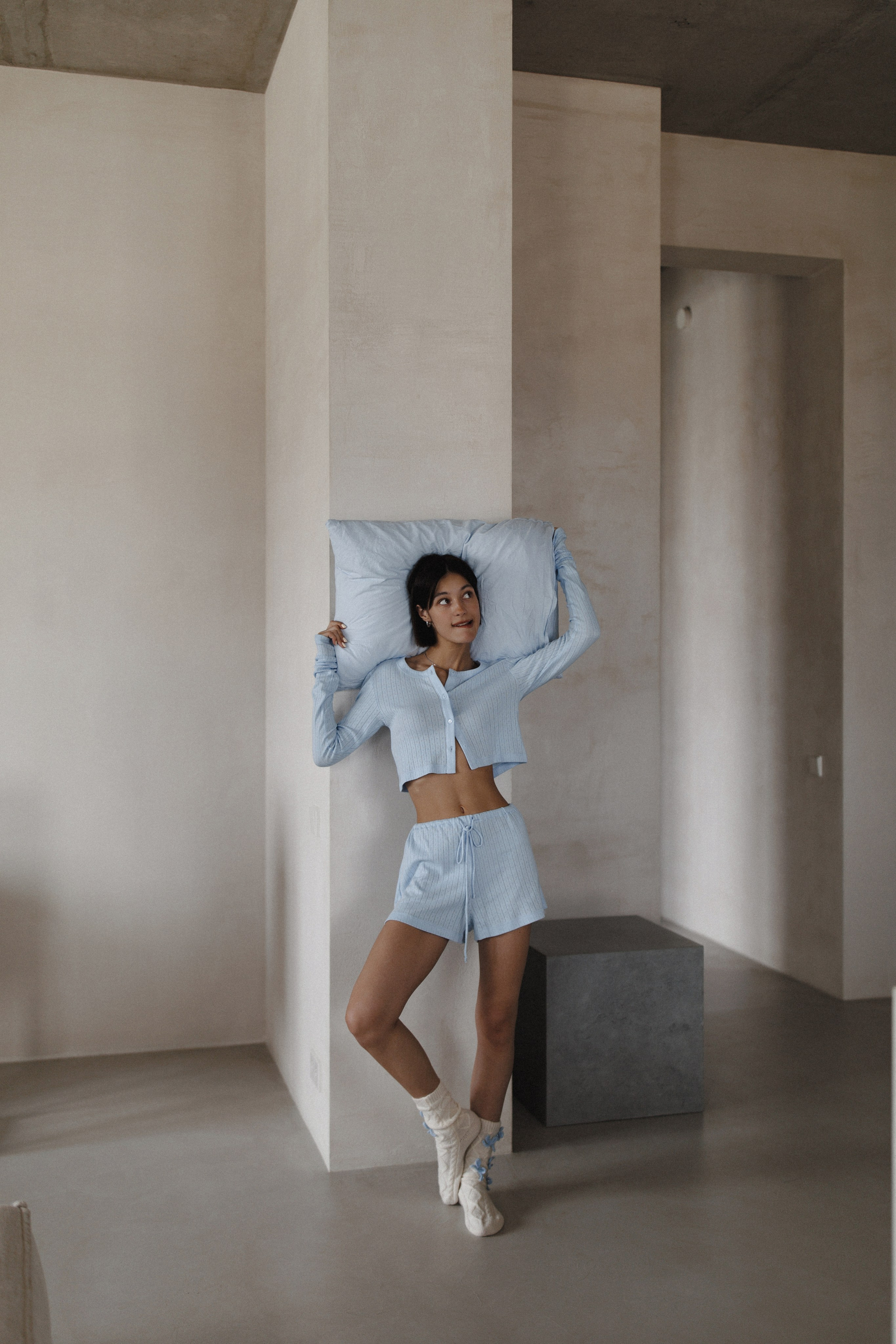 NEW FIELD NOTES. COMMON MUSE