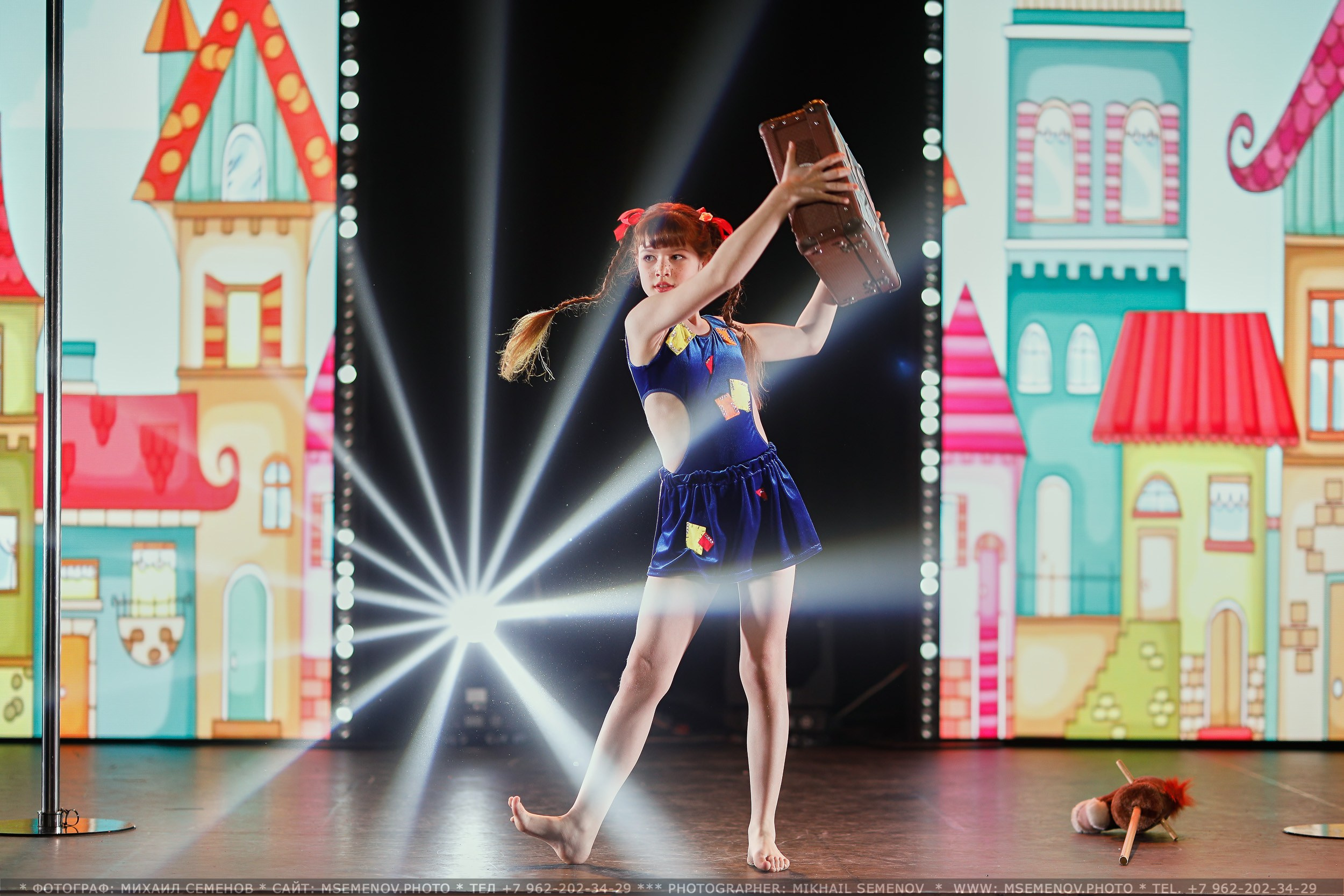 Анонс фоторепортажа с Концерта Грация. POLE DANCE. Photographer for business Mikhail Semenov. Aqua photo studio, photo school