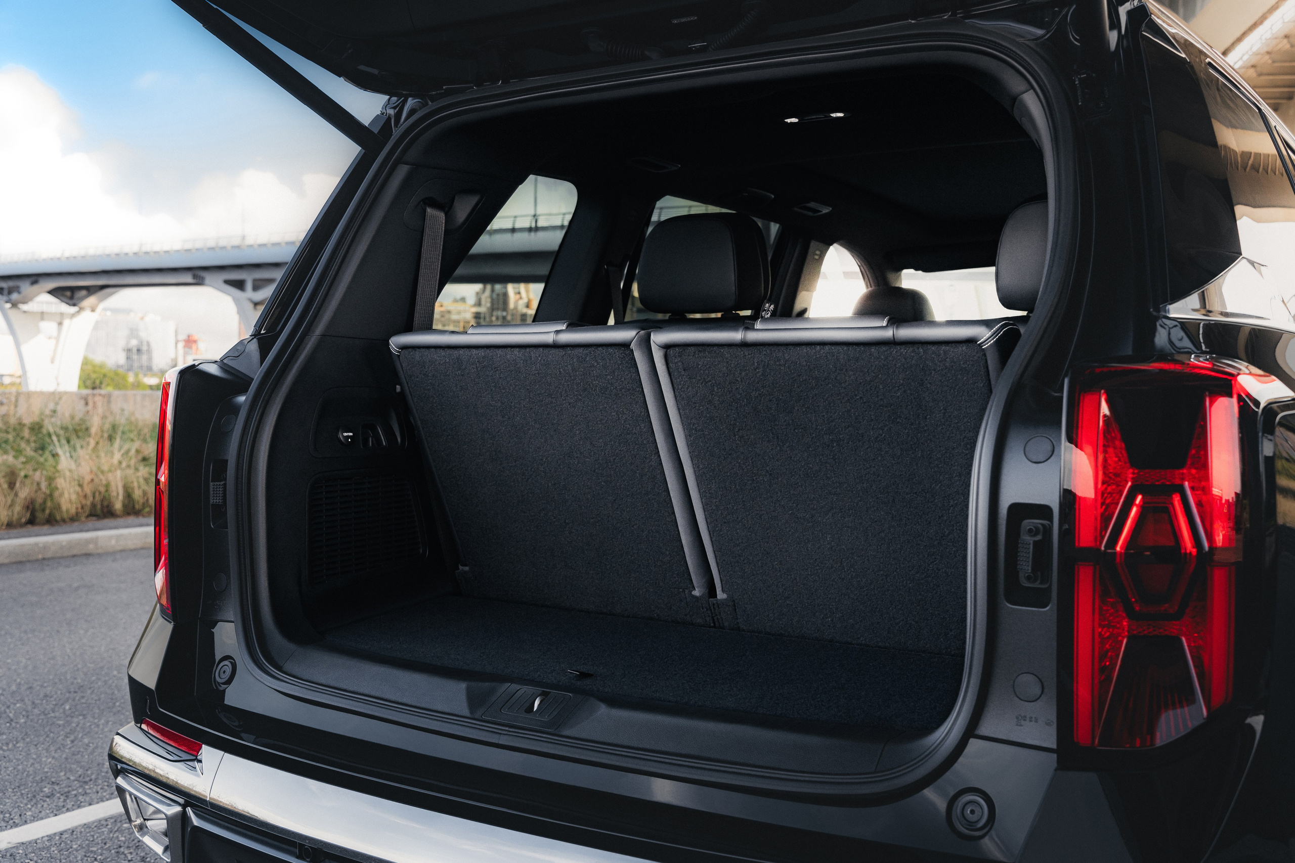 Сотрудничество с GAC Motor. Флагманы модельного ряда 2025: M8 & GS8 Dragon HEV. Фотограф Илья К. в Москве