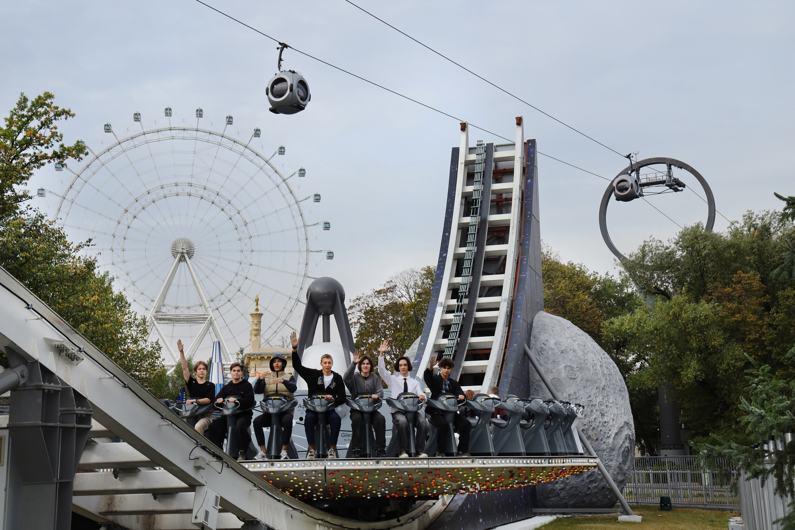 Выпускной альбом 9 и 11 класс. Выпускные альбомы в Москве и Подмосковье
