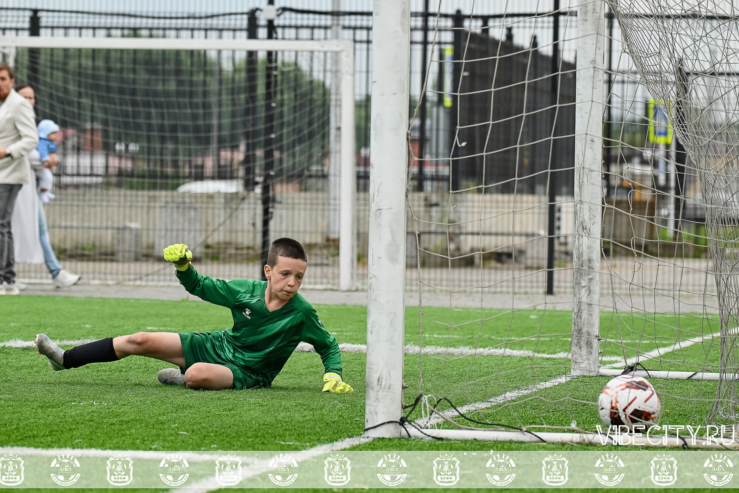 Калининградская Детская Футбольная Лига. VIBECITY.RU Вайб Сити Ру Фоторепортажи Фотоотчеты Калининград