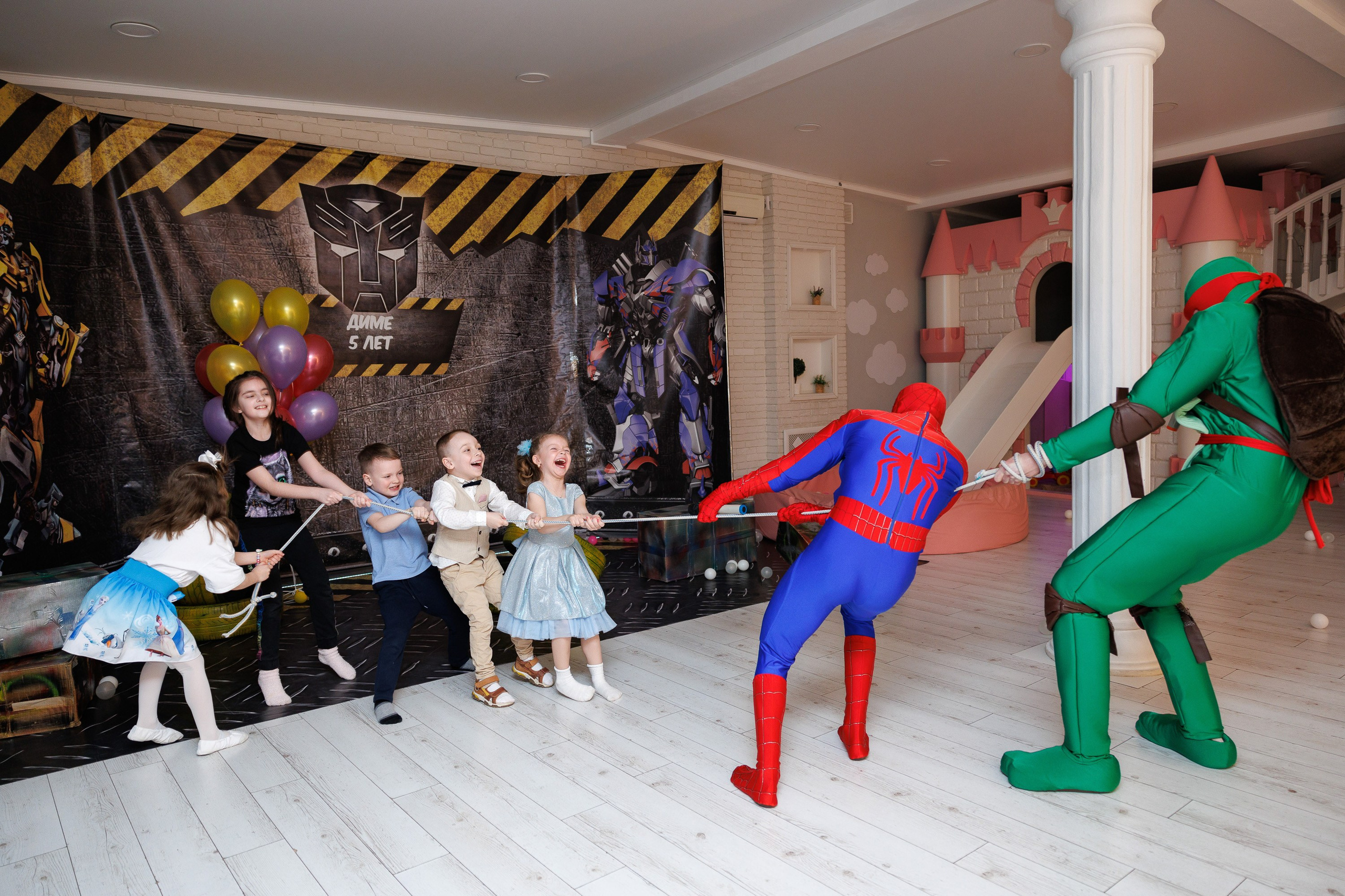 Детский день рождения в студии «Ромашка» в Оренбурге — Трансформеры