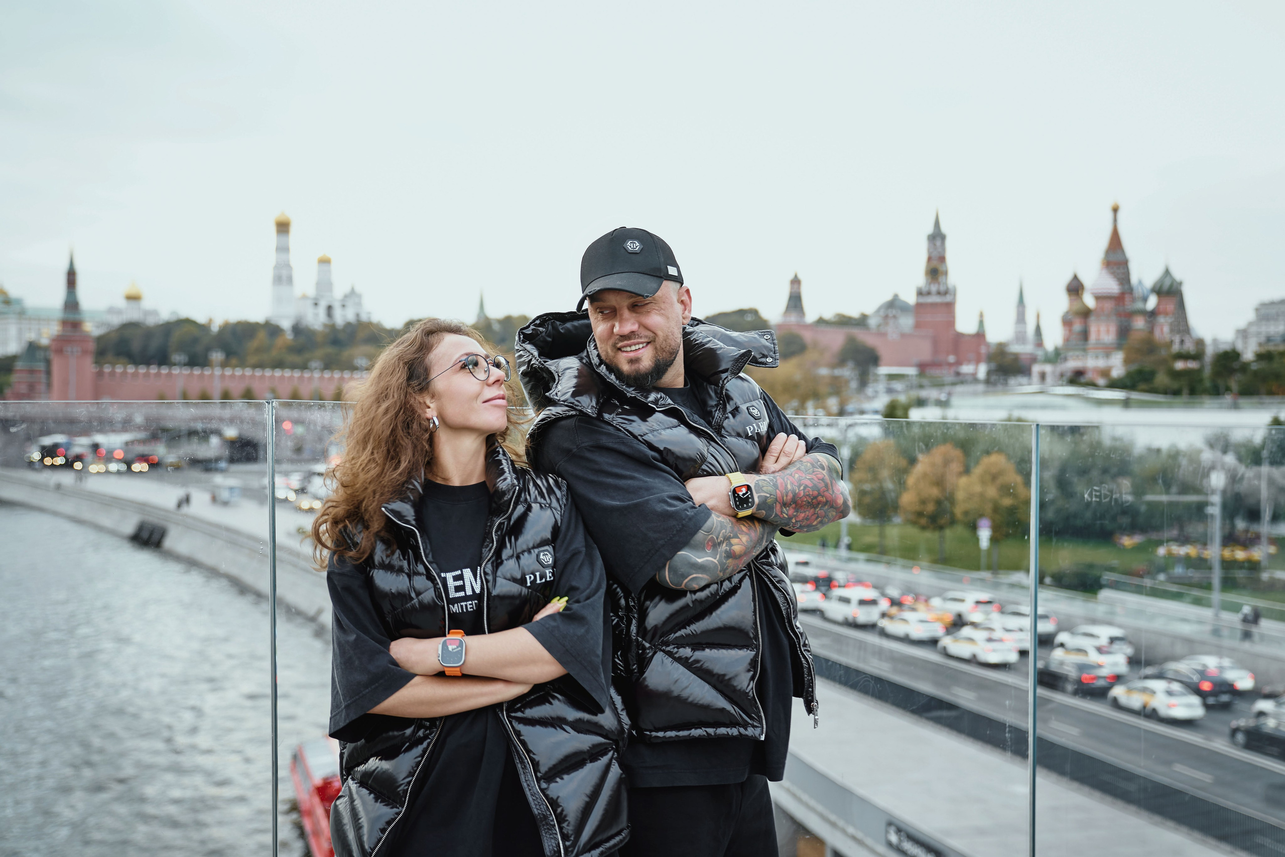 где фотографироваться поздней осенью в Москве влюблённой паре