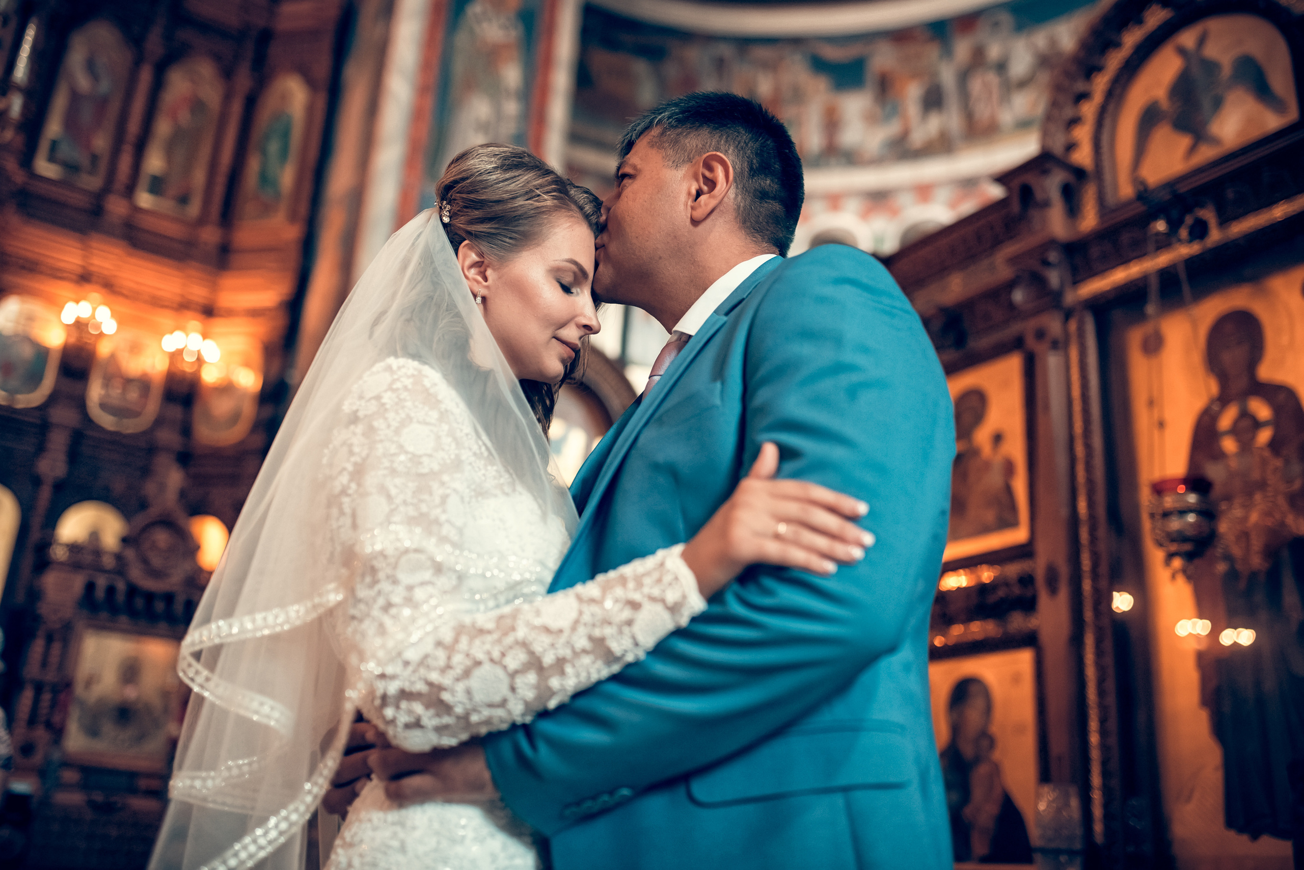 Венчание Дениса и Натальи в Соборе Александра Невкого. Екатерина Крапивина фотограф церковных Таинств в Нижний Новгороде