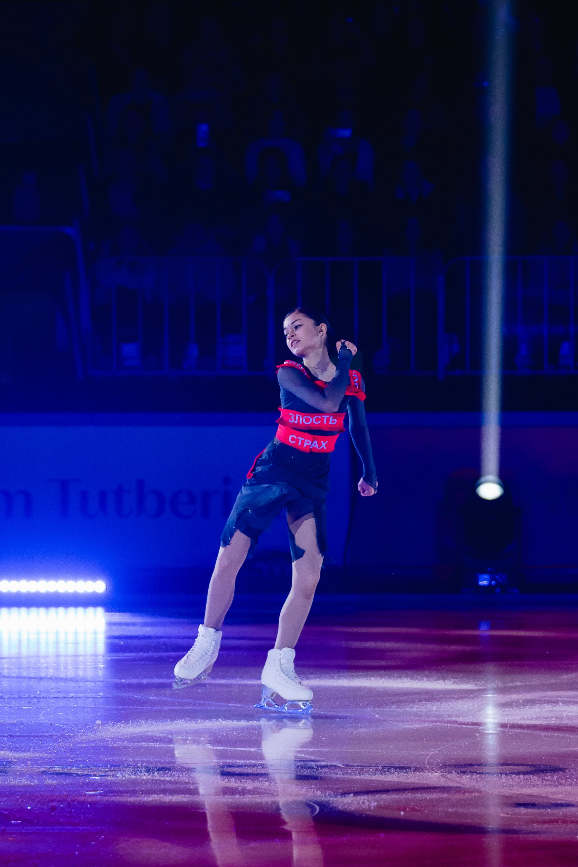 Шоу «Чемпионы на льду» в Новосибирске. Воробьева Ксения — Спортивный и танцевальный фотограф Новосибирск