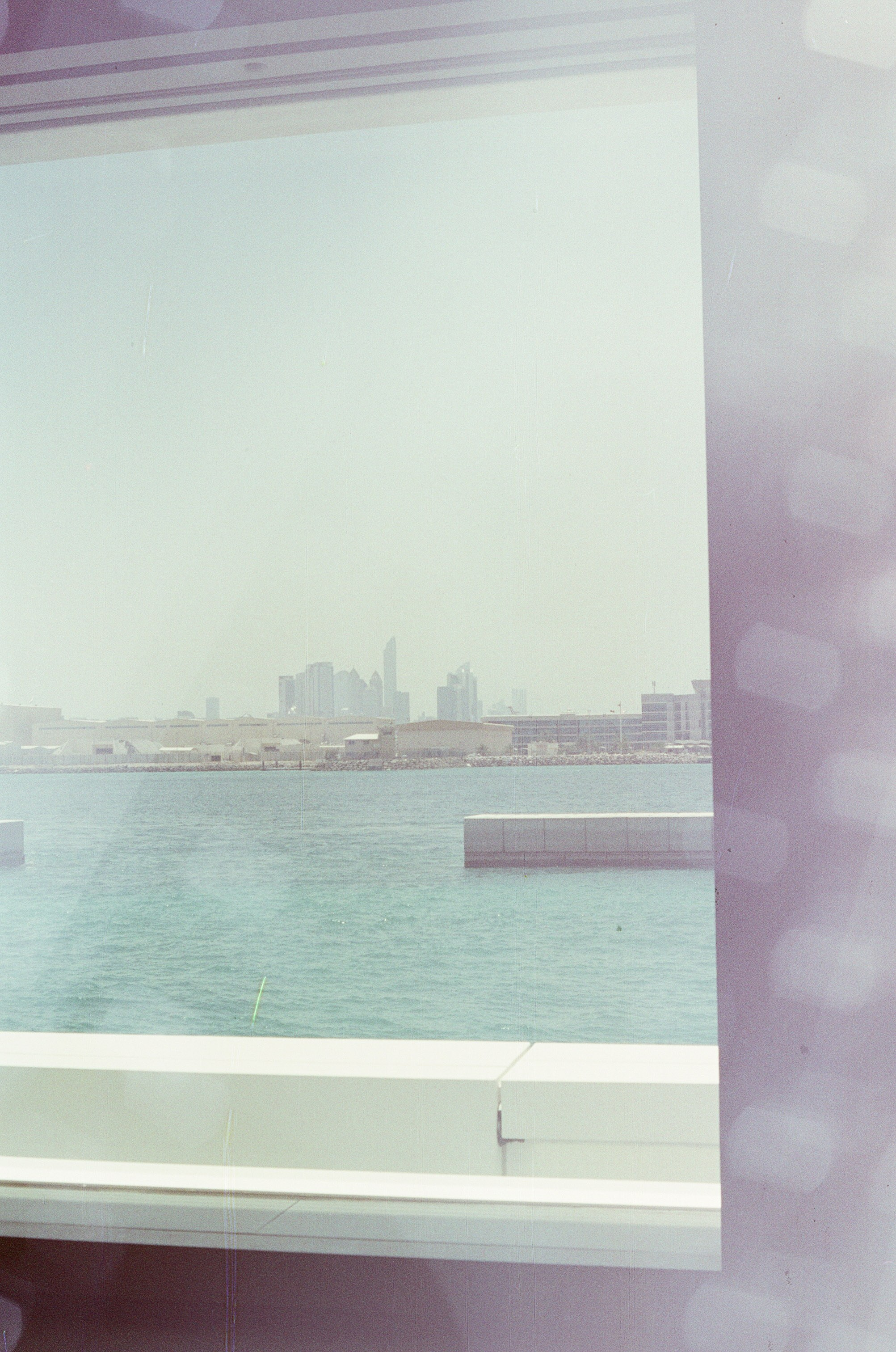 Dubai \ may 2024 \ film 35 mm. Коммерческий Фотограф Виктор Фоменых