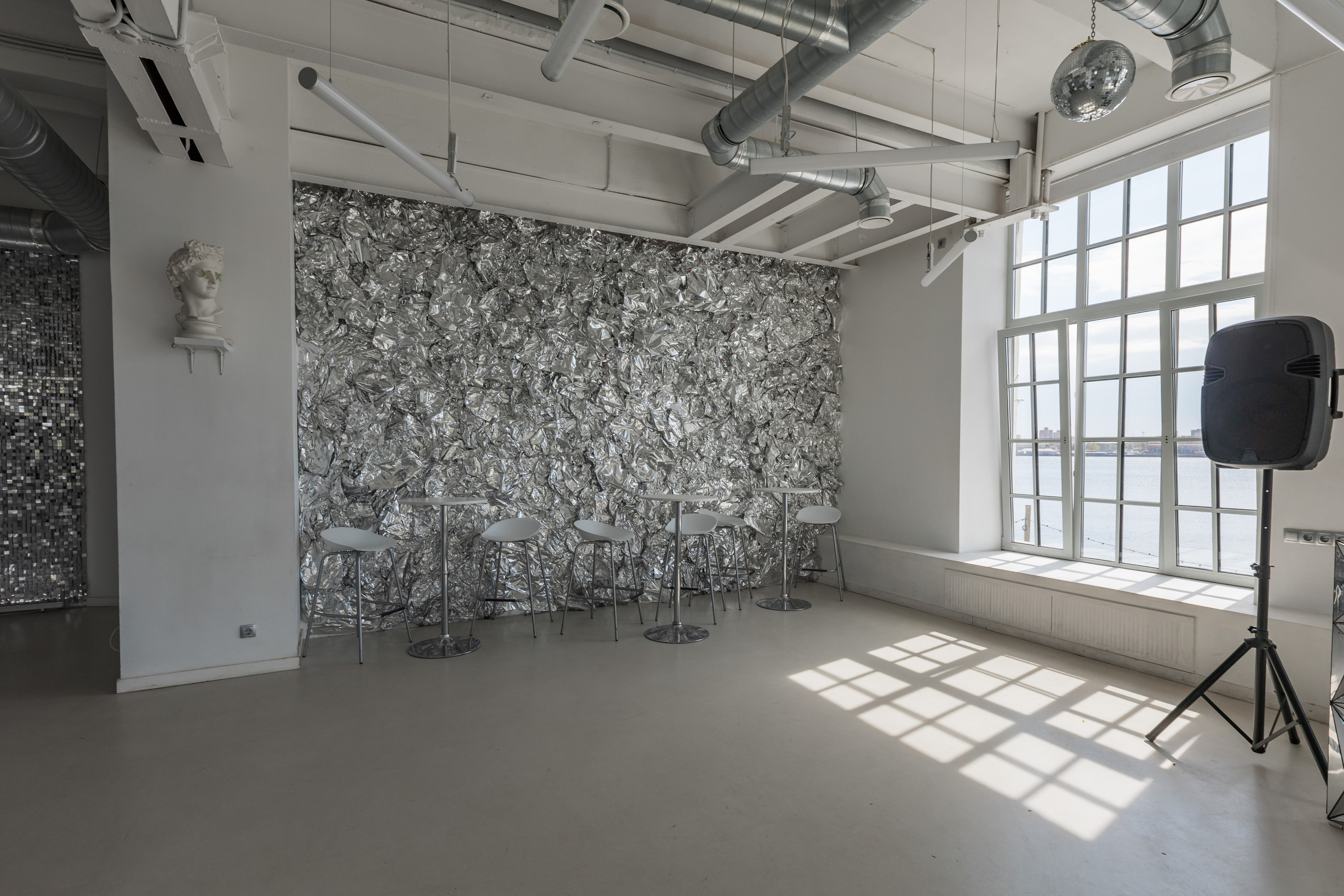 Кожевенная, 34А. Аренда лофта в СПб для мероприятий