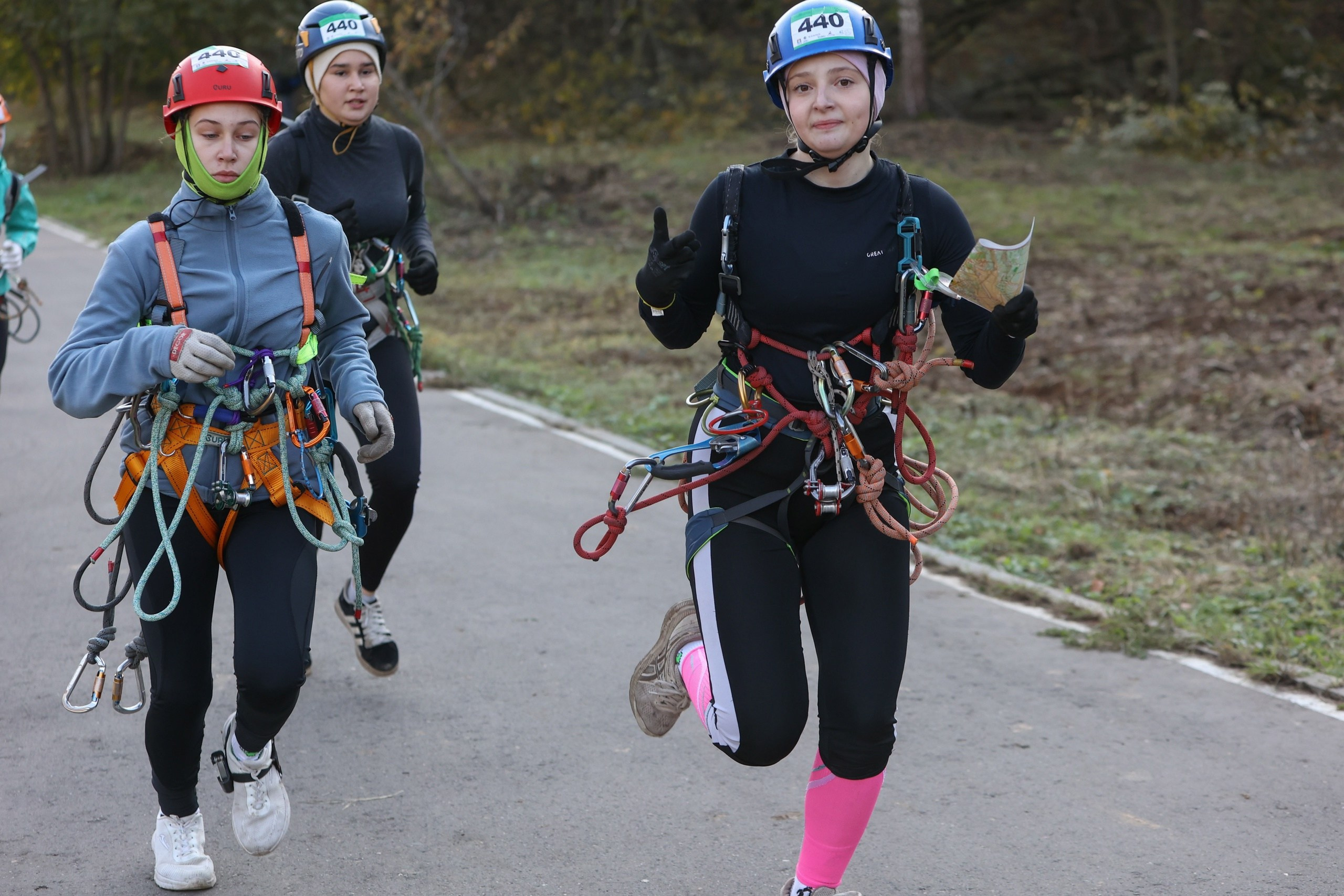 Гонки Четырех — Races Of Four. Выпускные альбомы и школьный фотограф в Подольске, Троицке, Щербинке, Москве и Московской области