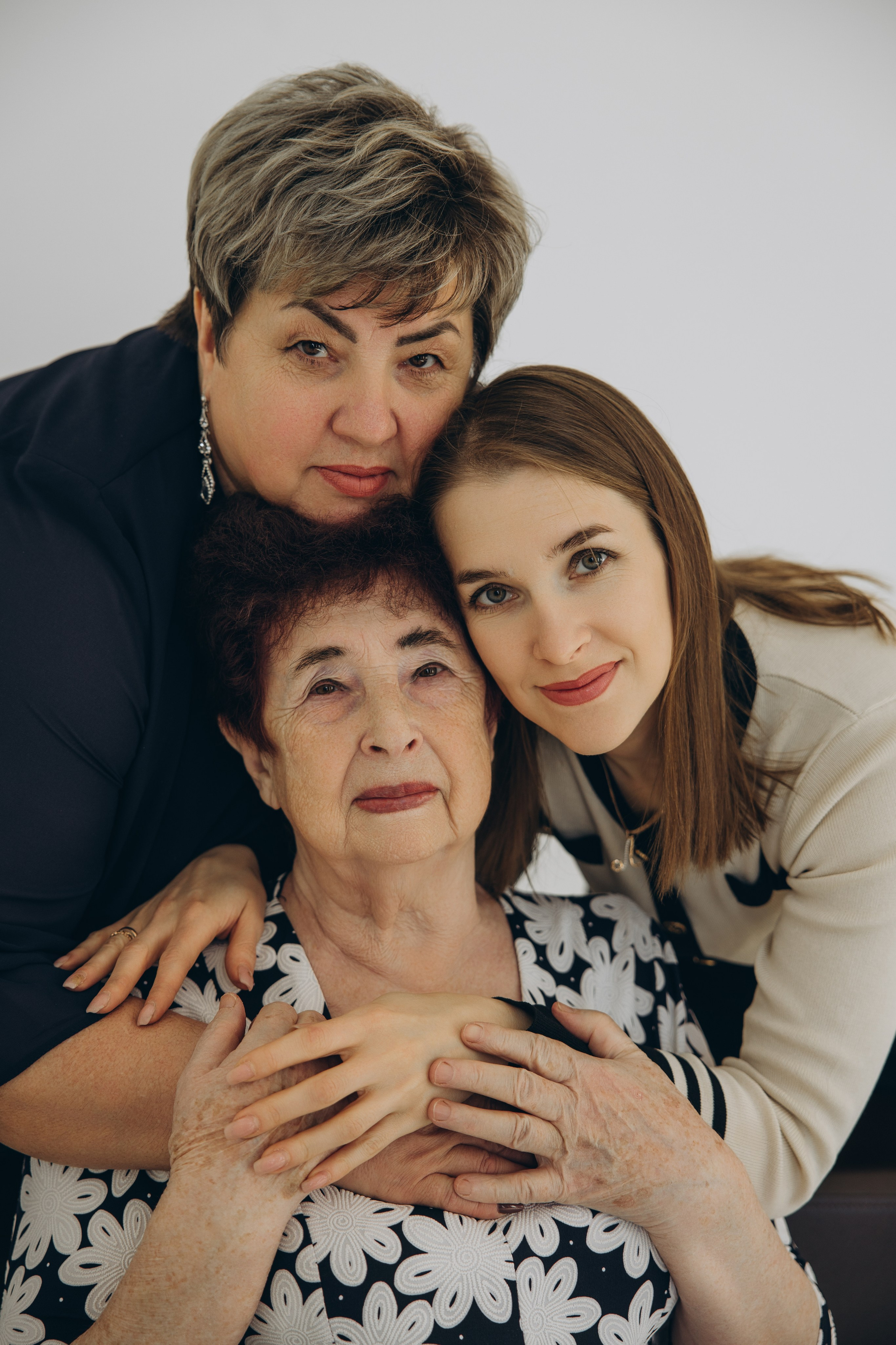 4 поколения. Свадебный, семейный фотограф в Иркутске Светлана Макаричева